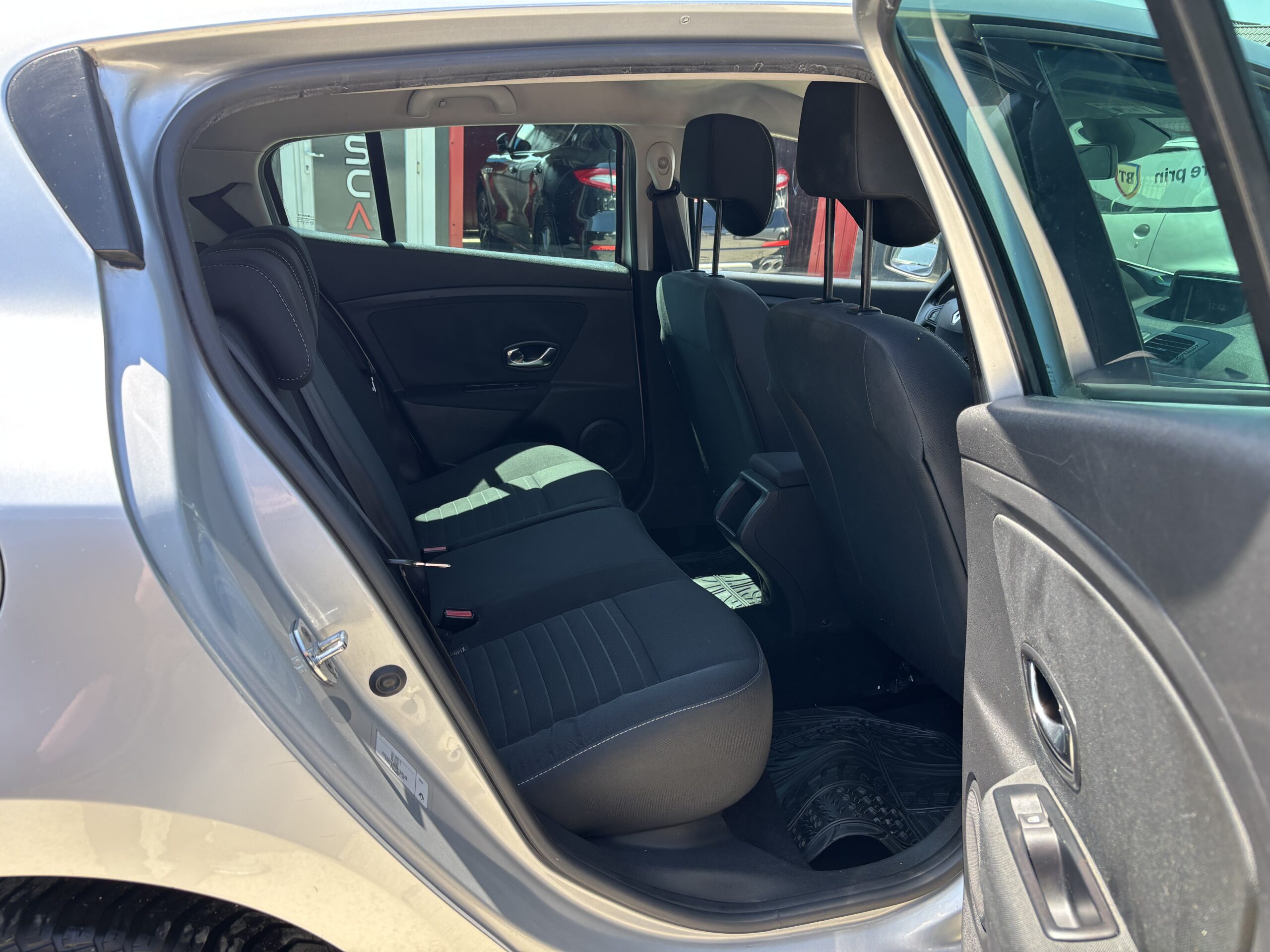
								Renault Megane Limited full									