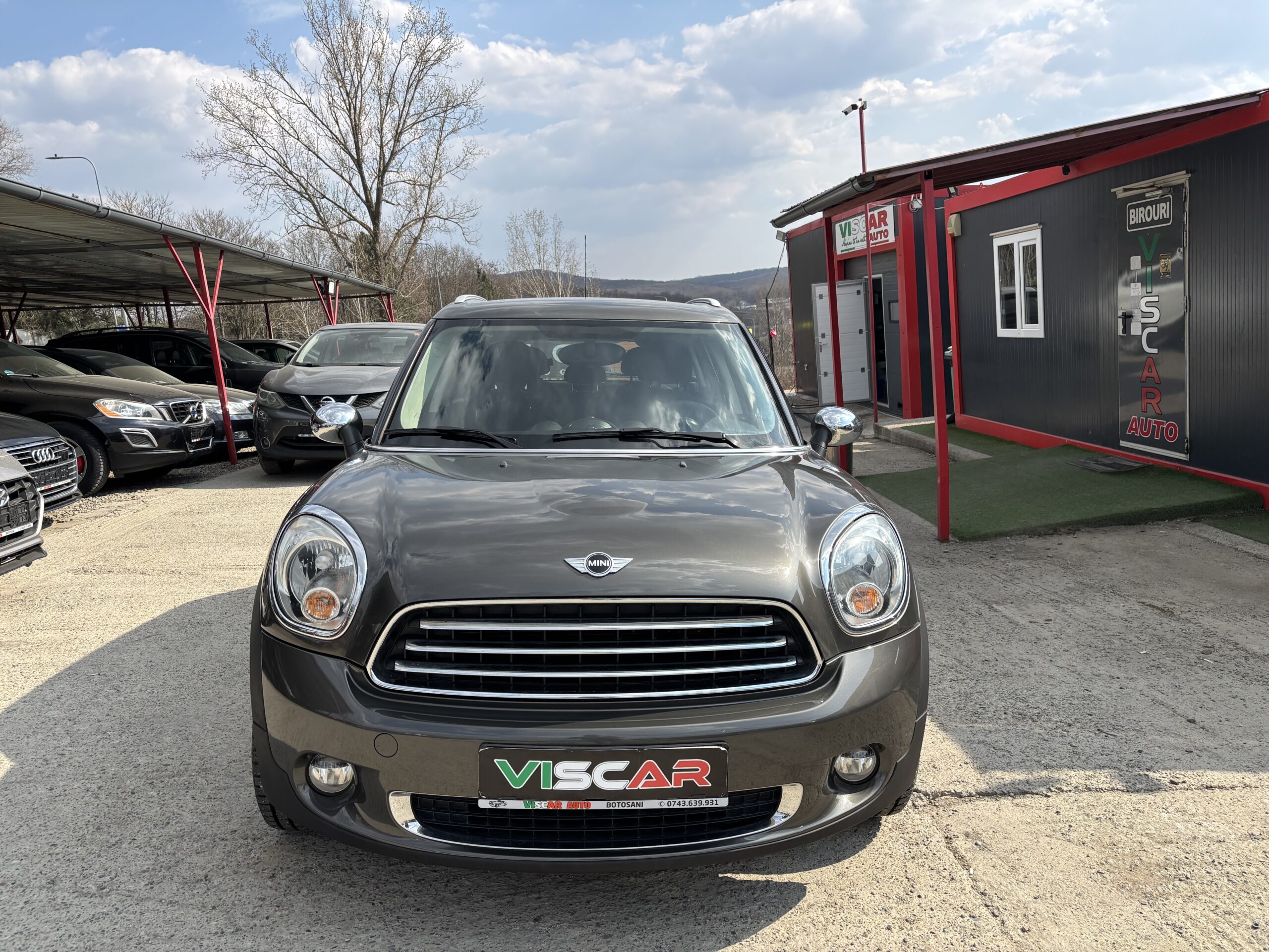 
								Mini Countryman full									