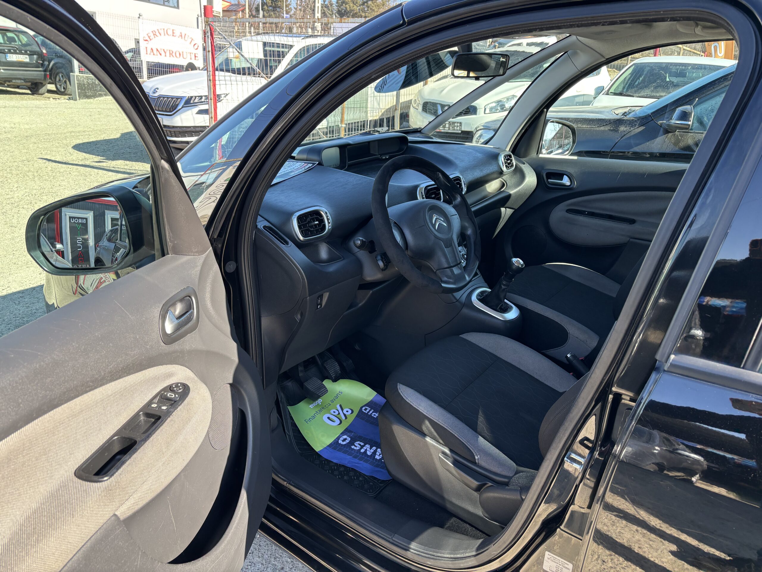 
								Citroen C3 Picasso full									