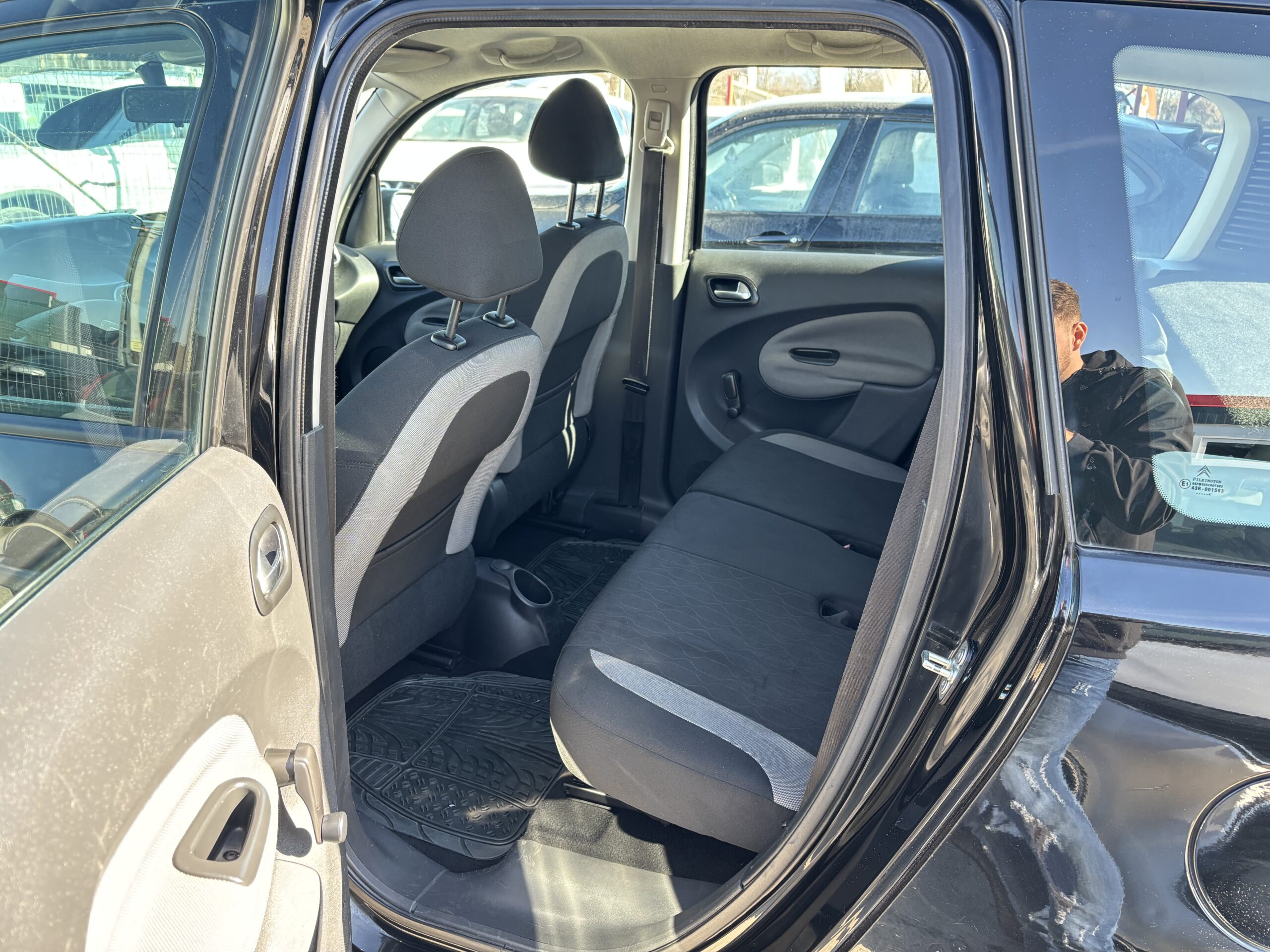 
								Citroen C3 Picasso full									