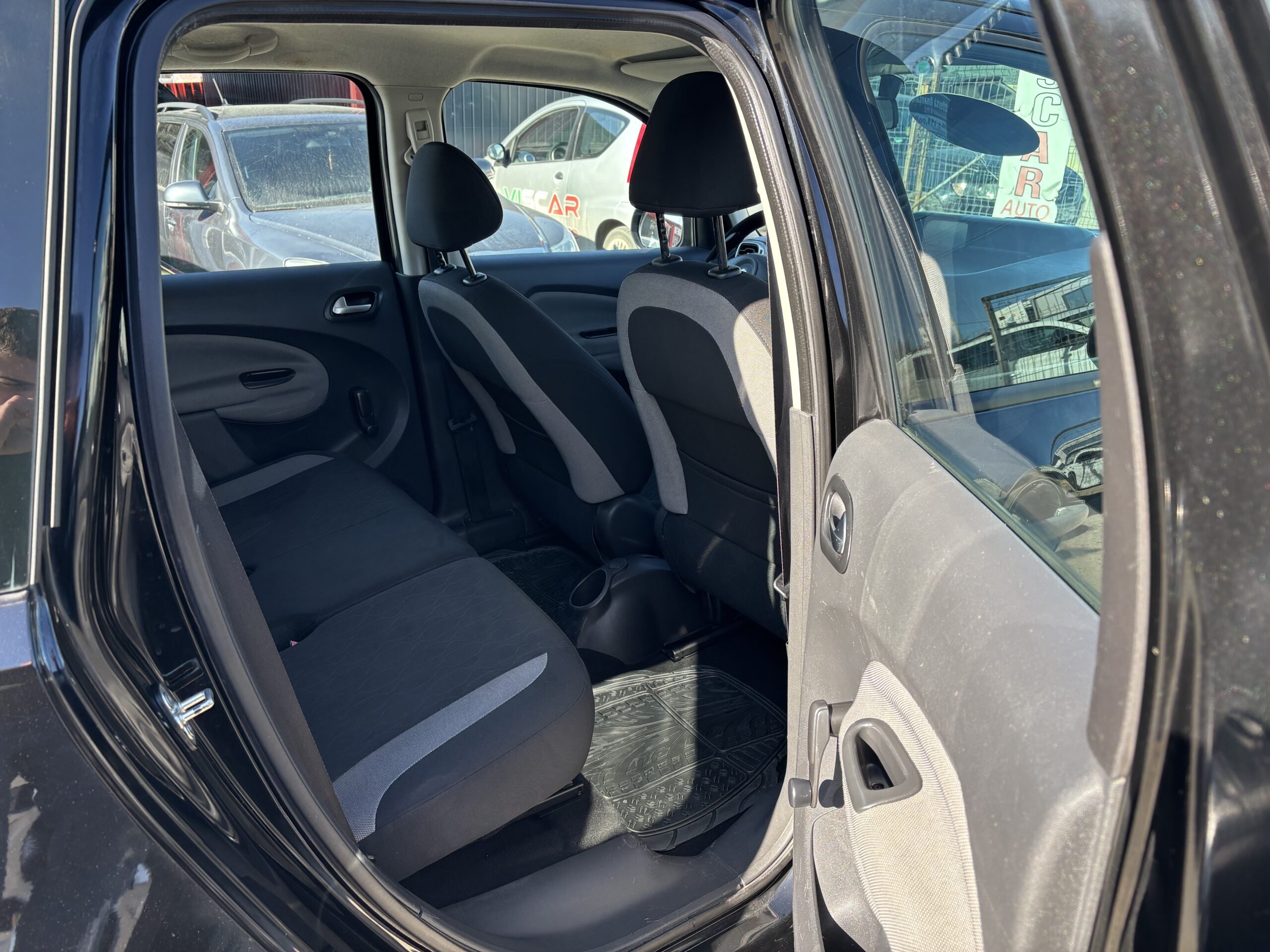 
								Citroen C3 Picasso full									