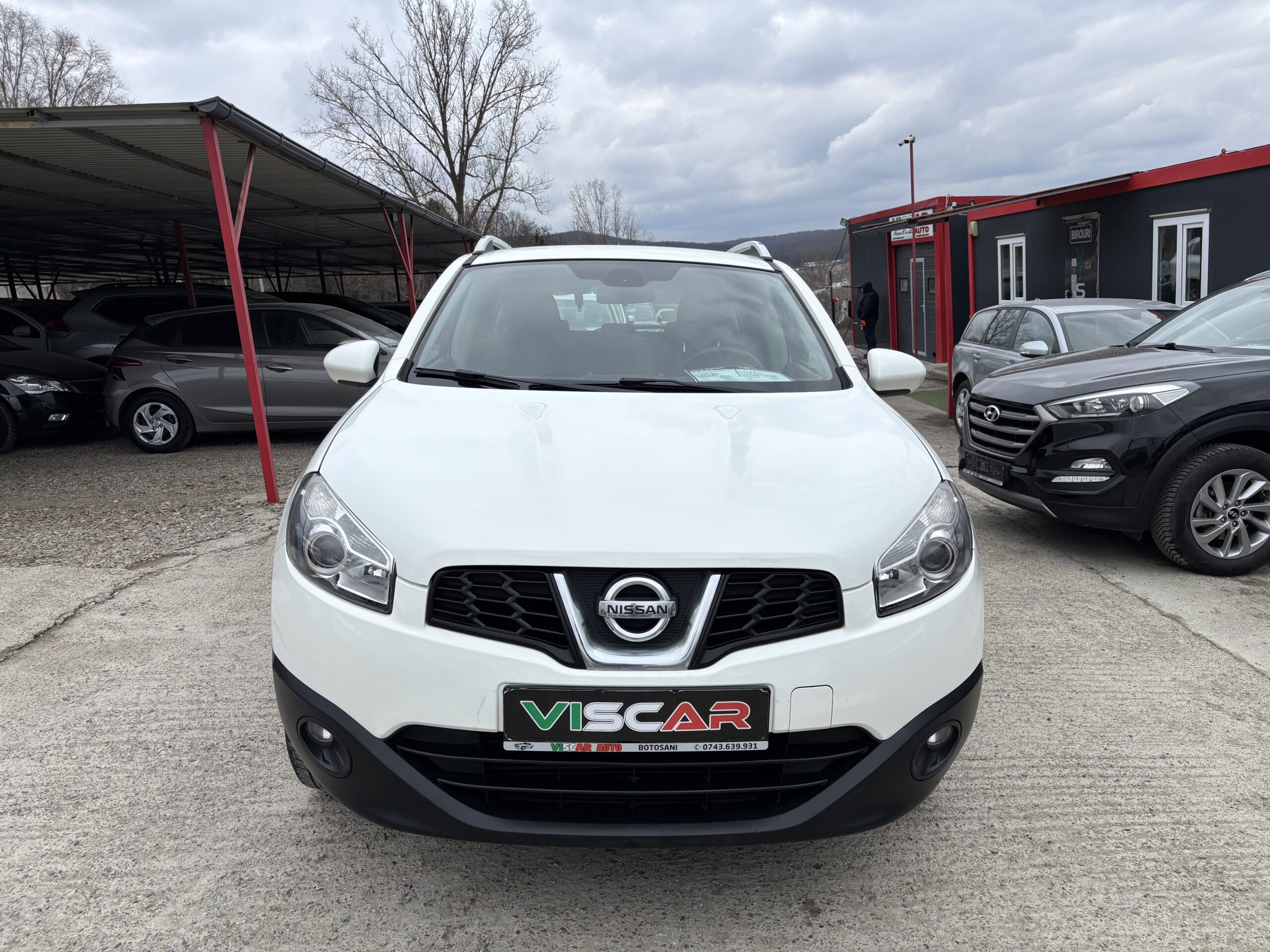 
								Nissan Qashqai full									