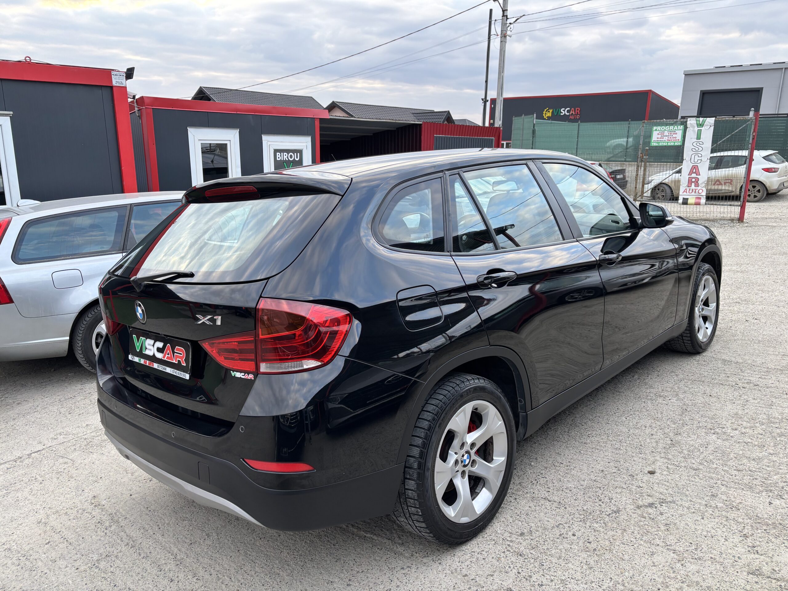 
								BMW X1 full									
