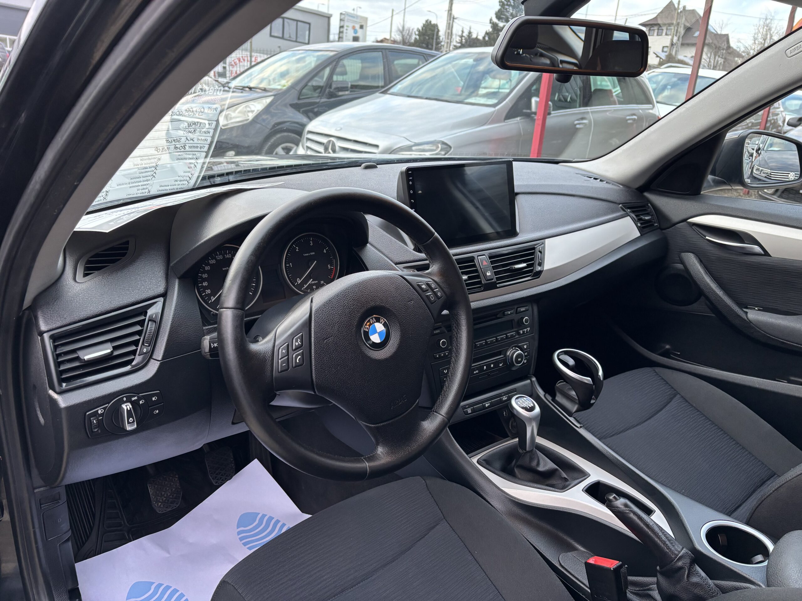 
								BMW X1 full									