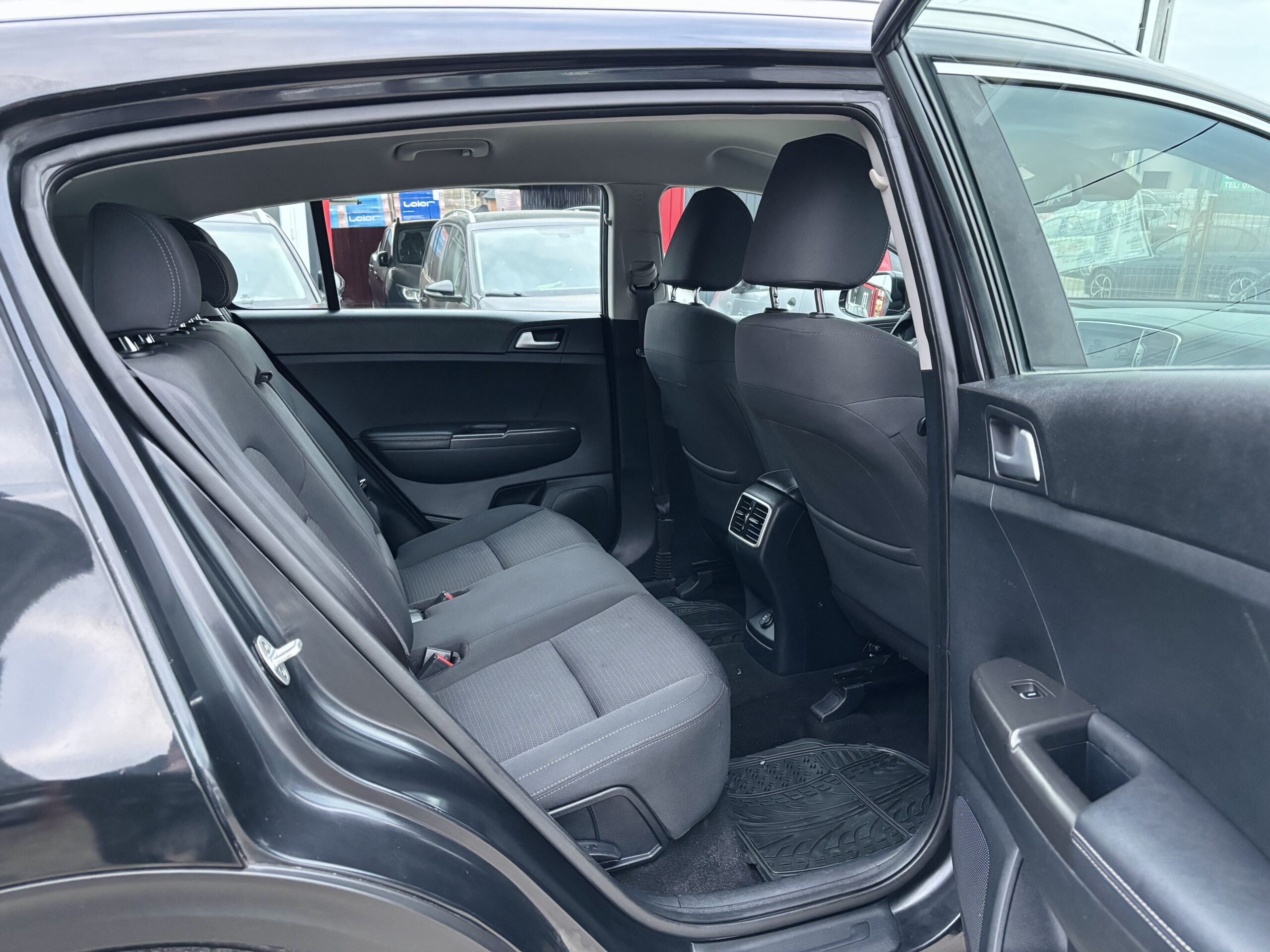 
								Kia Sportage Active full									