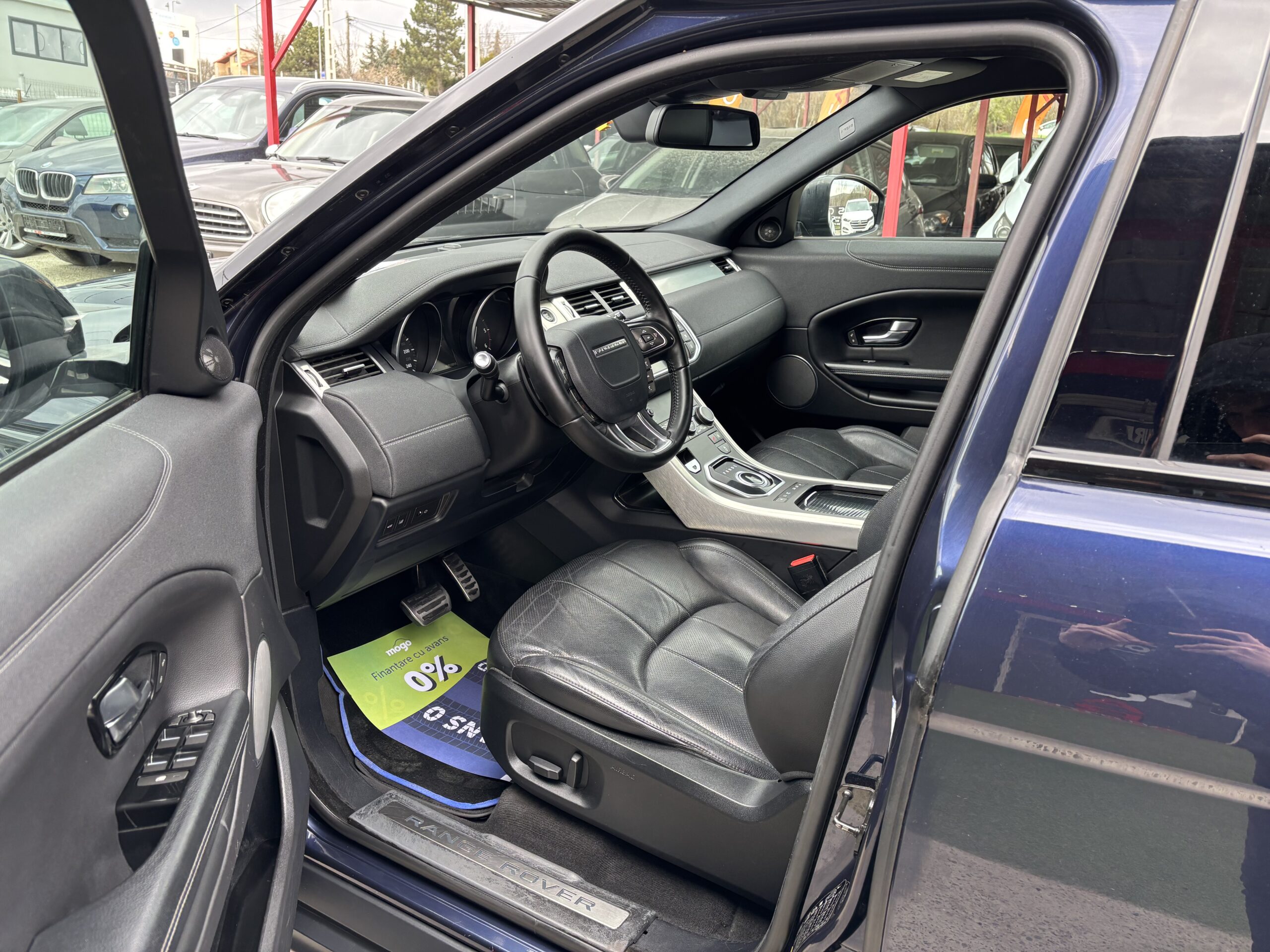 
								Range Rover Evoque full									