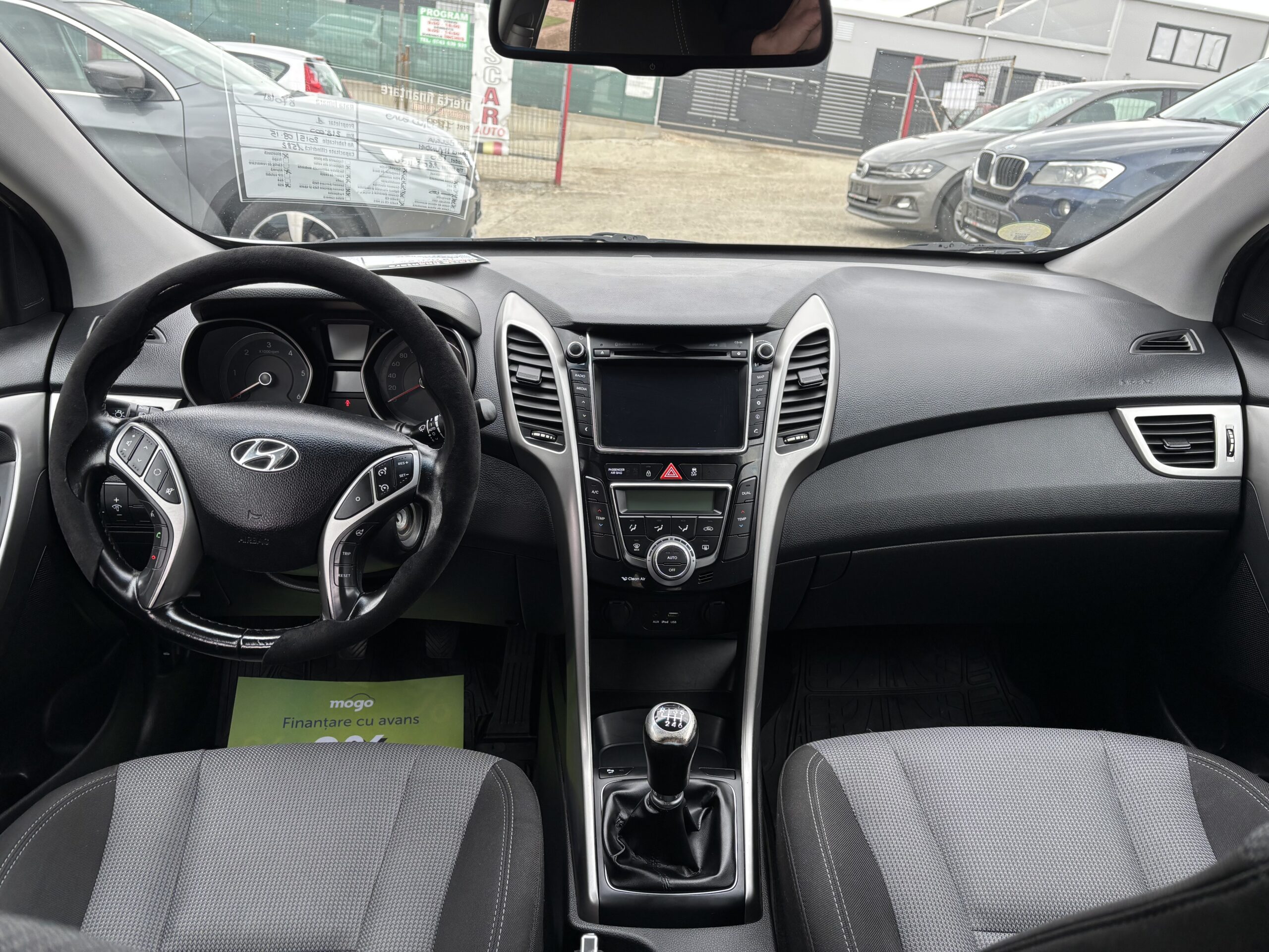 
								Hyundai i30 full									