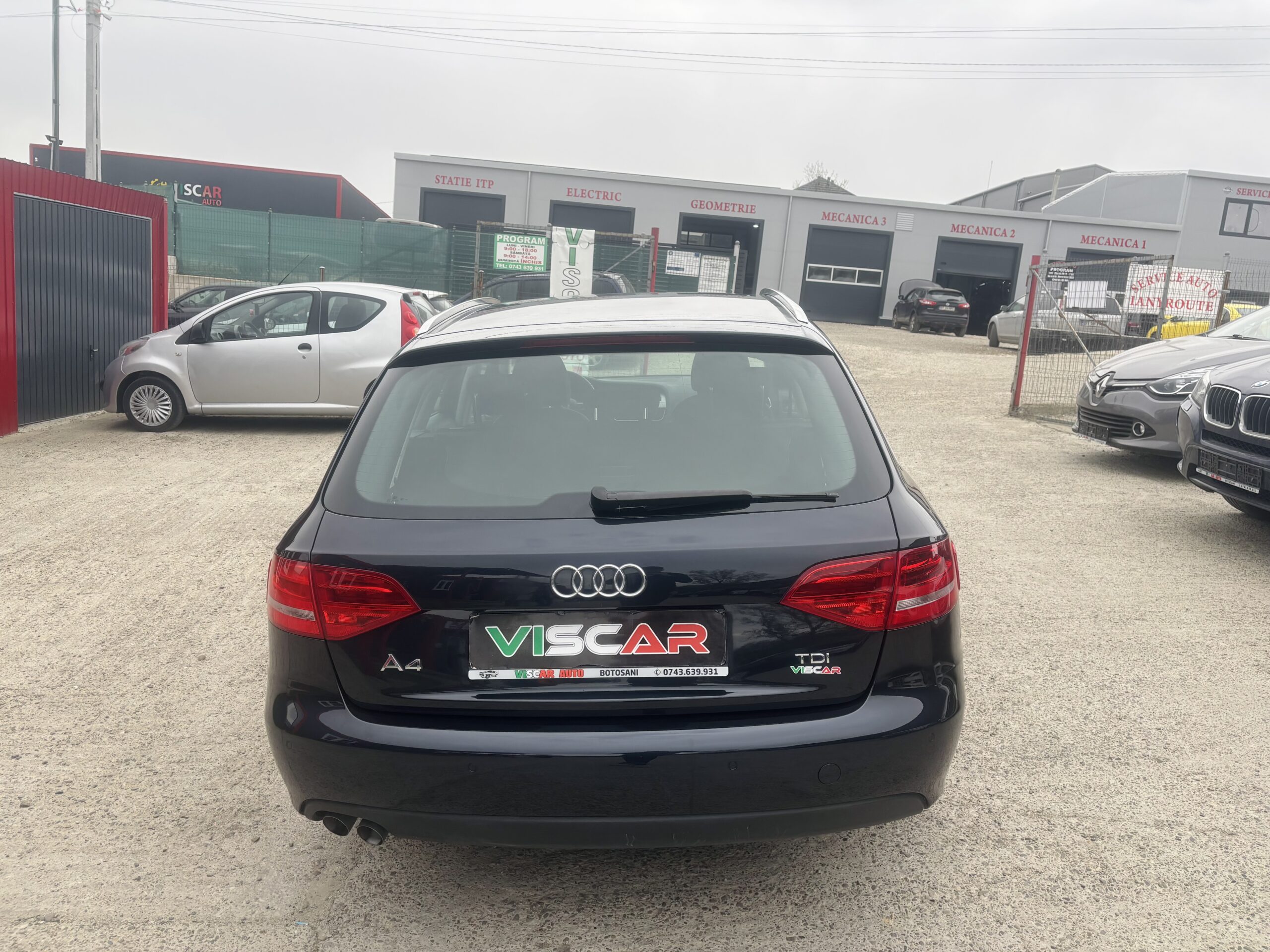 
								Audi A4 full									