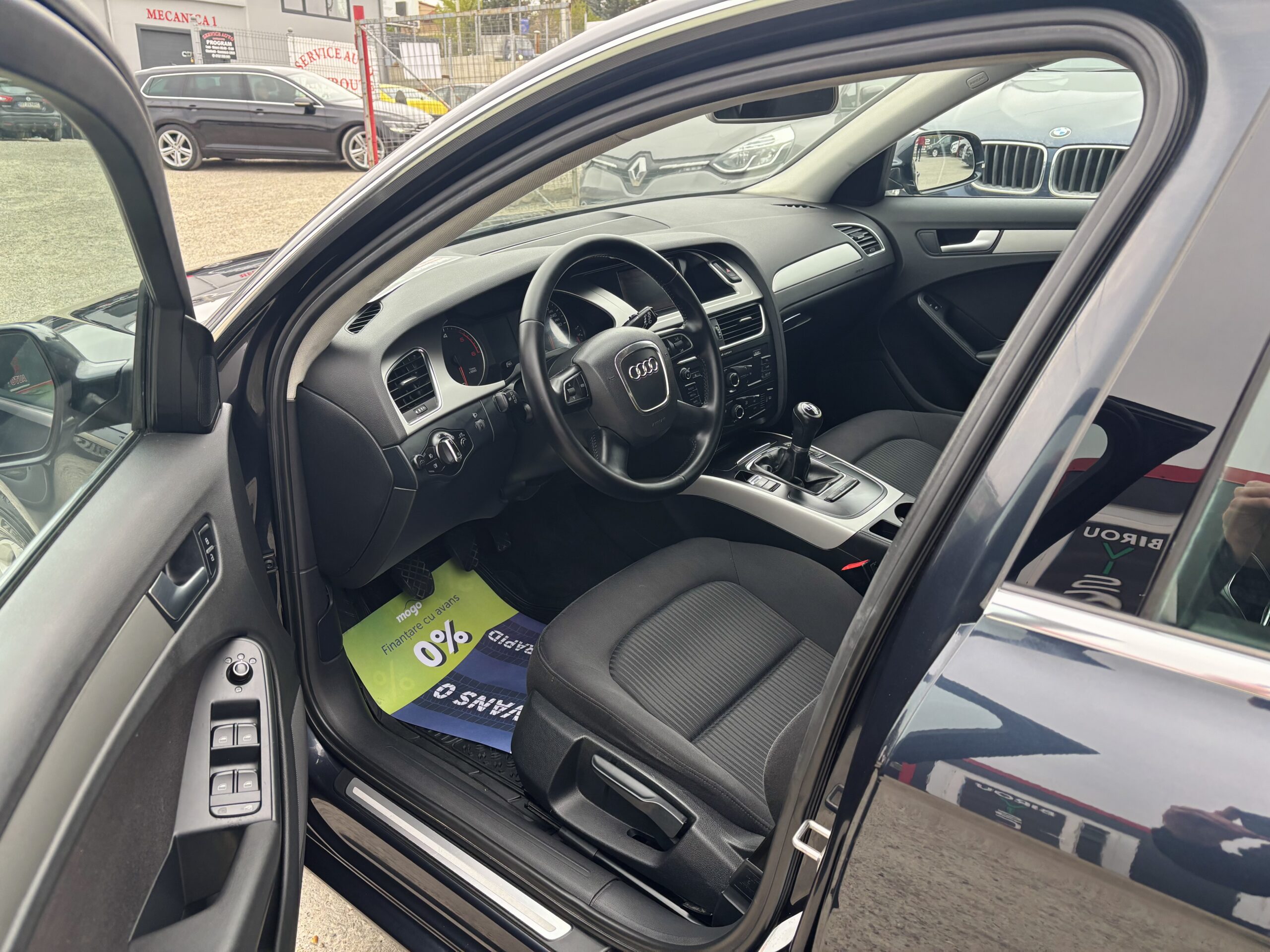 
								Audi A4 full									