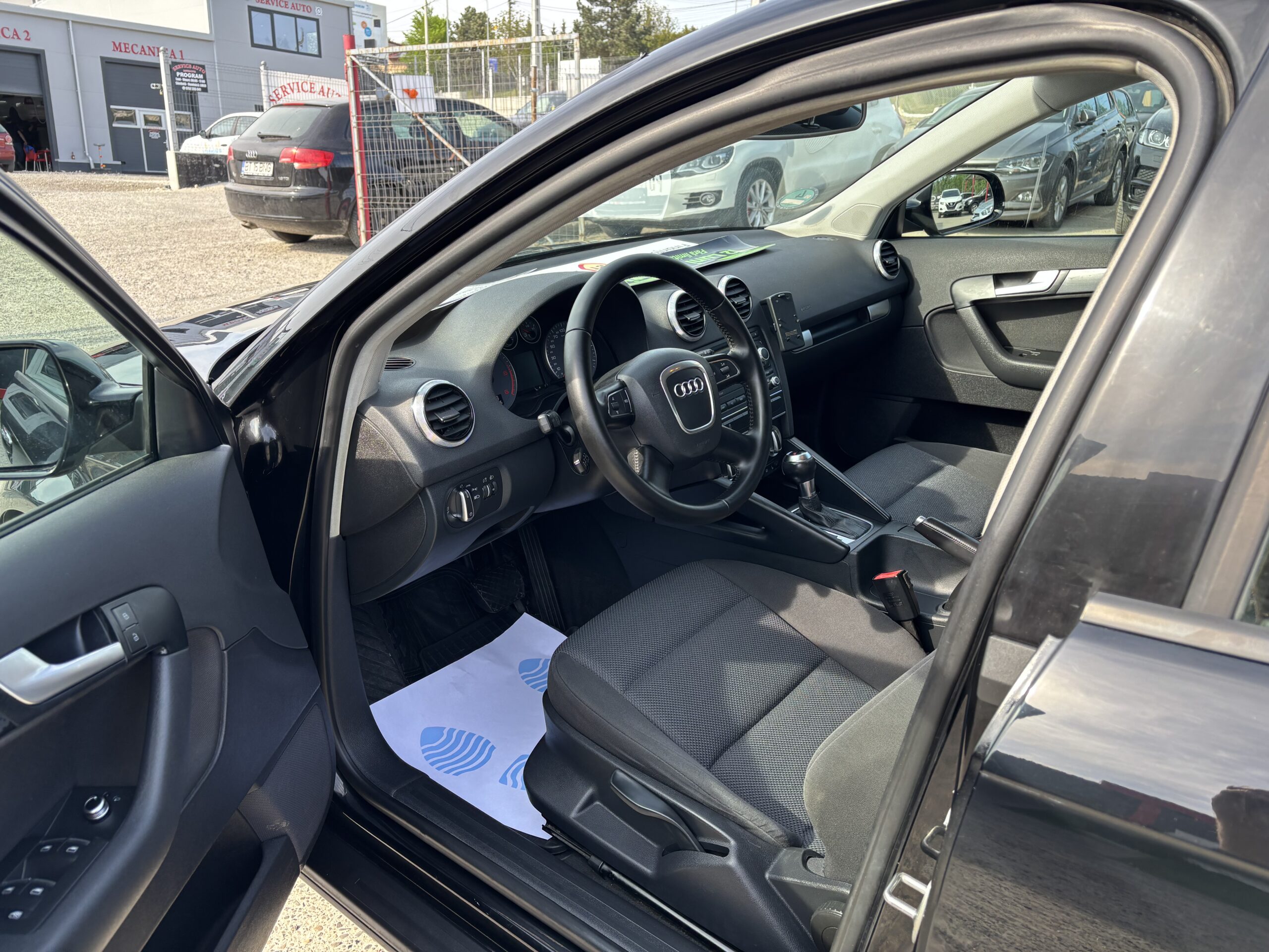 
								Audi A3 full									
