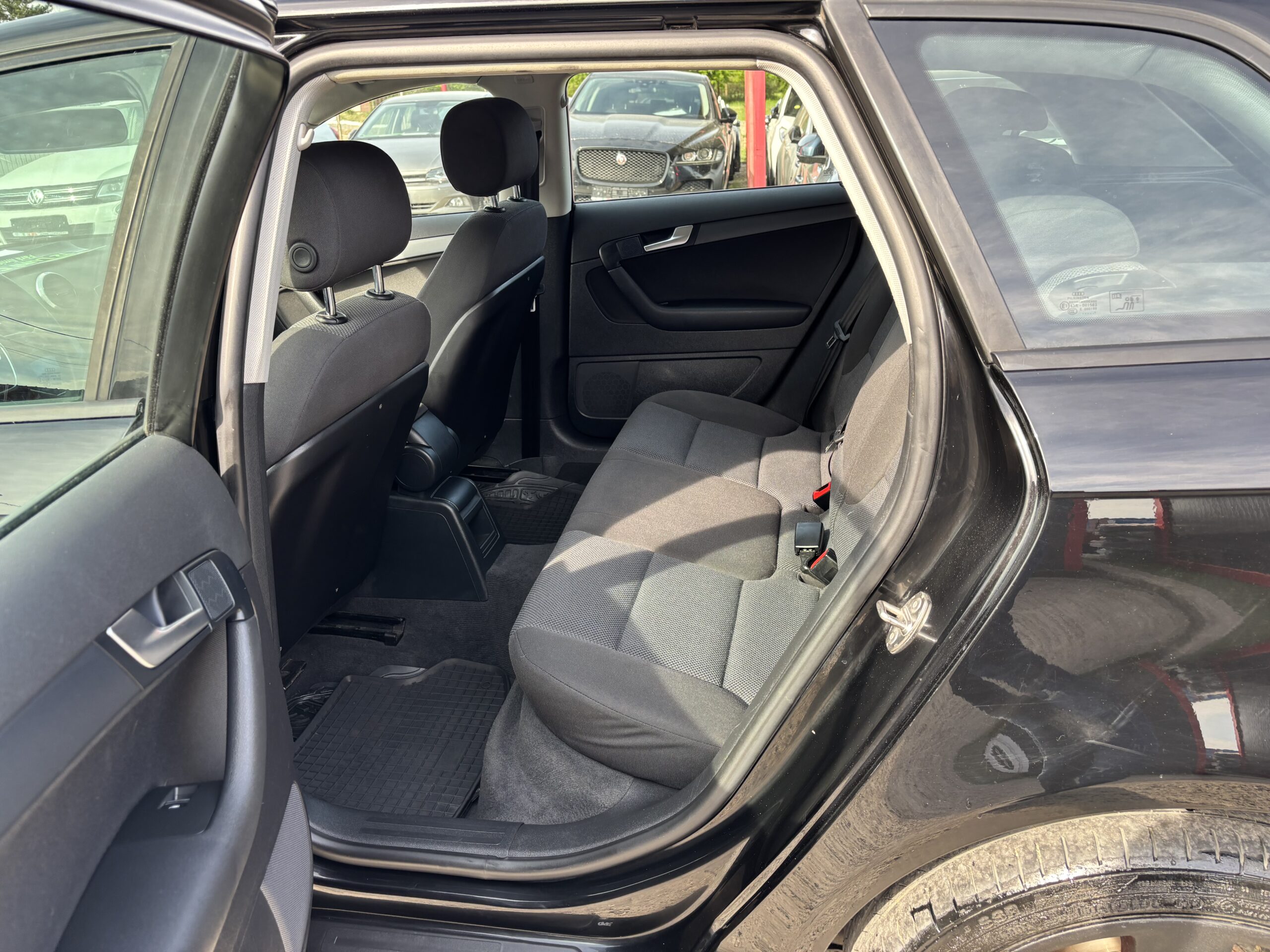 
								Audi A3 full									
