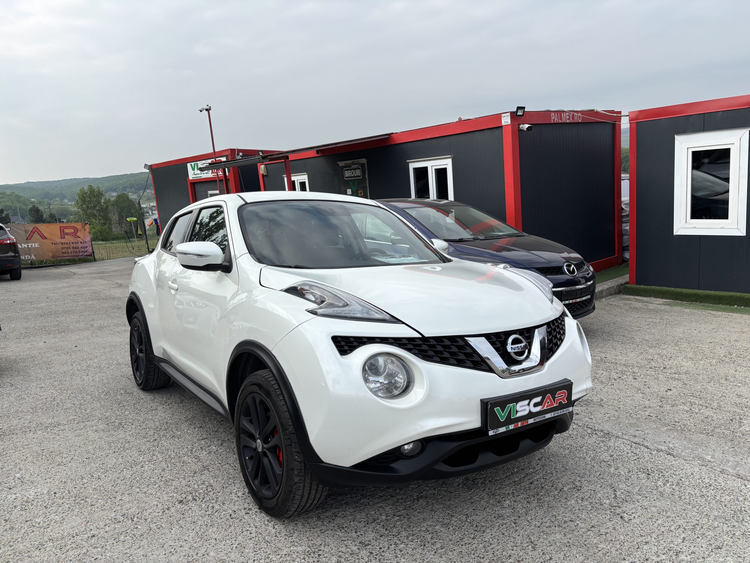 
								Nissan Juke full									