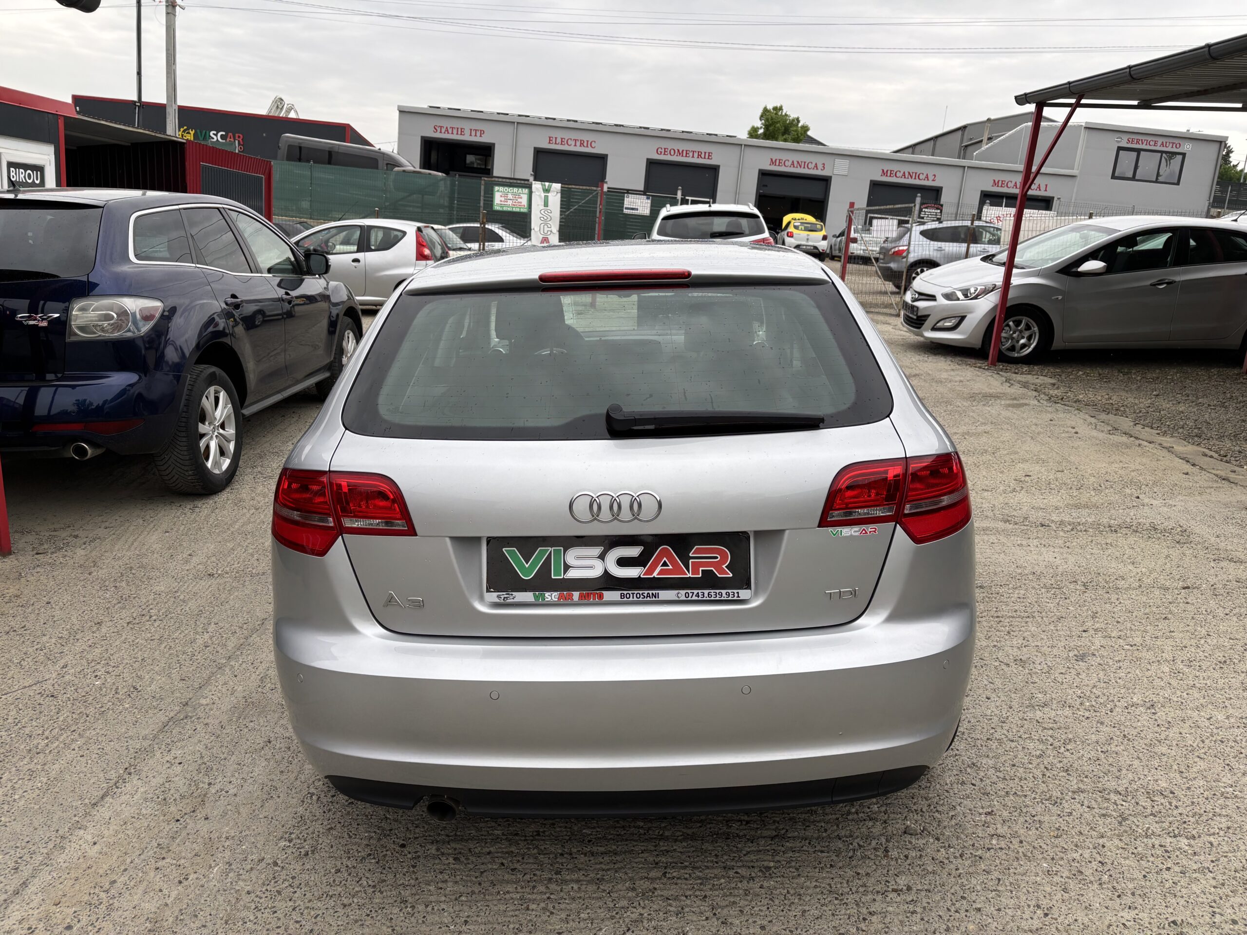 
								Audi A3 Sportback full									