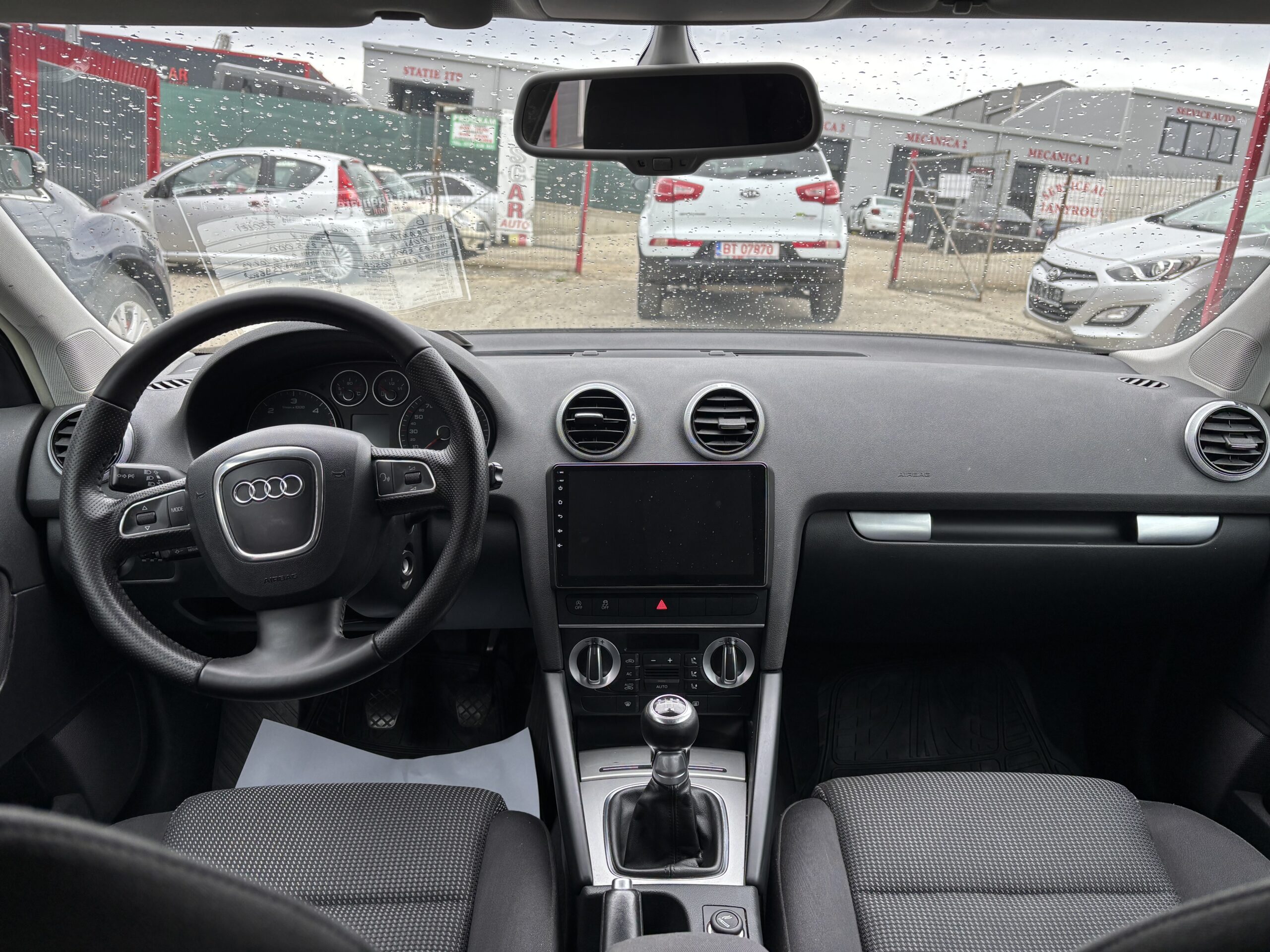 
								Audi A3 Sportback full									