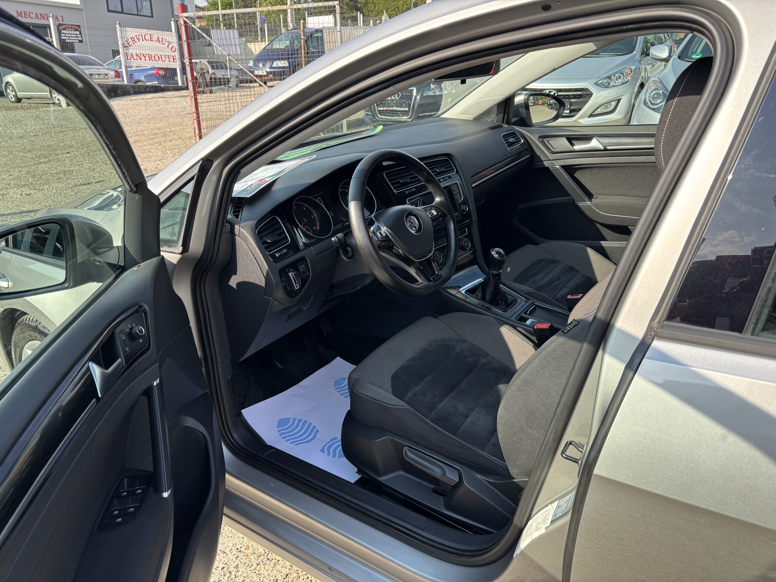 
								Volkswagen Golf 7 full									
