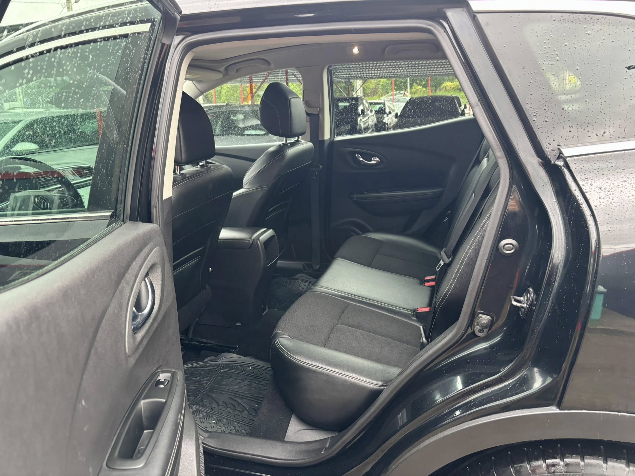 
								Renault Kadjar full									