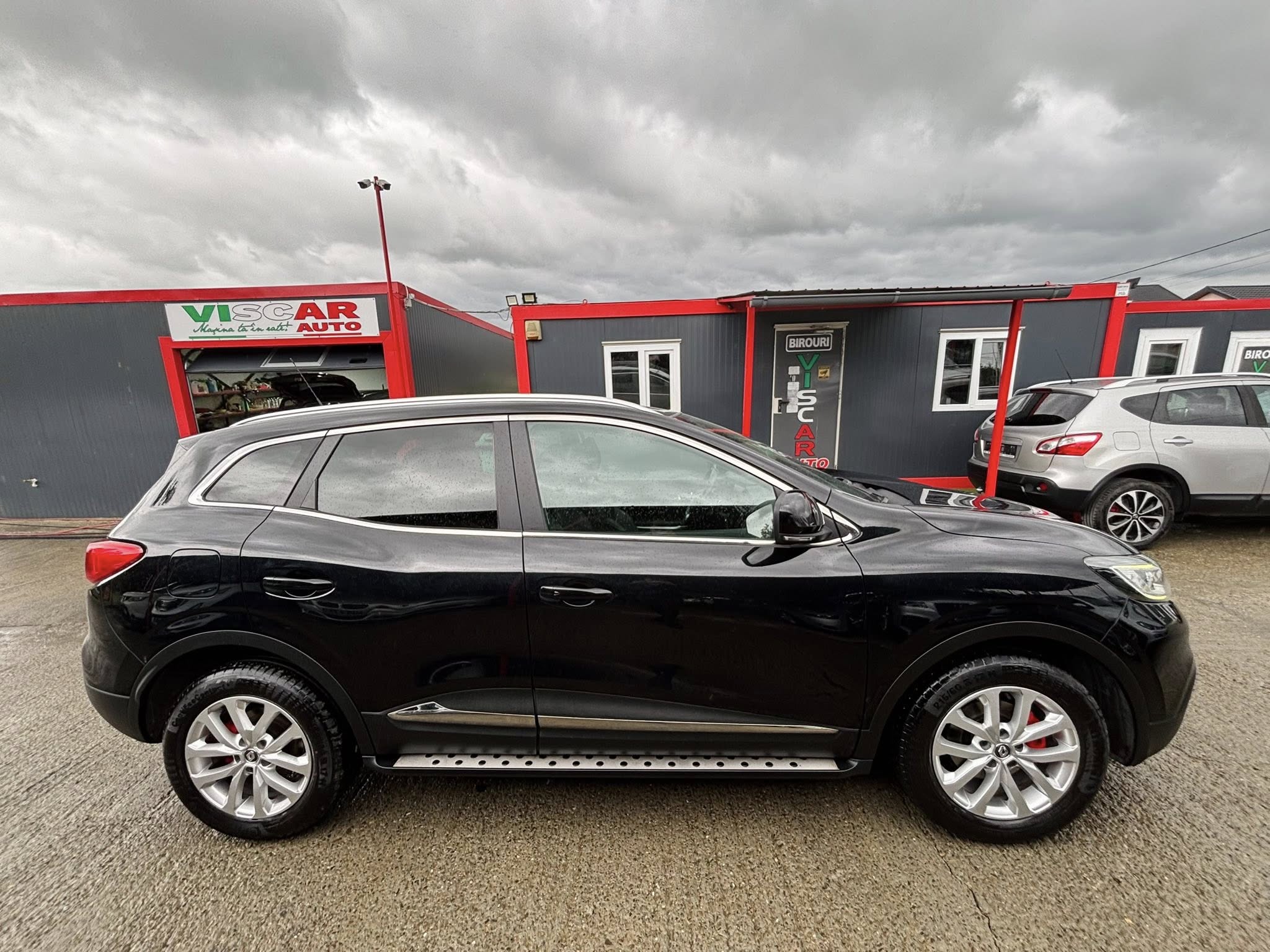 
								Renault Kadjar full									