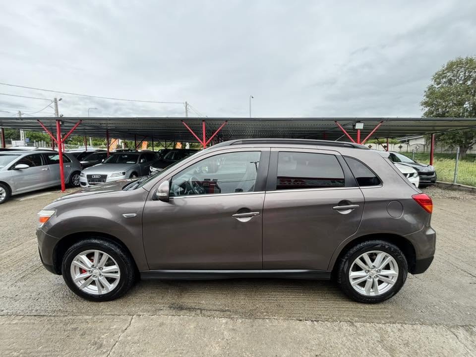 
								Mitsubishi ASX full									