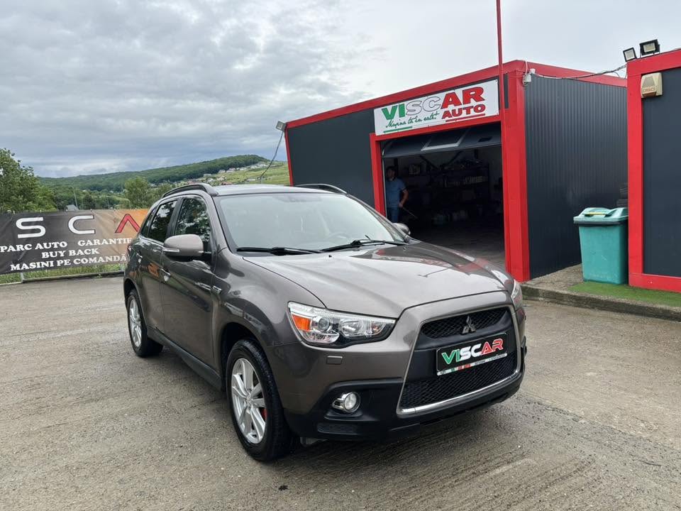 
								Mitsubishi ASX full									