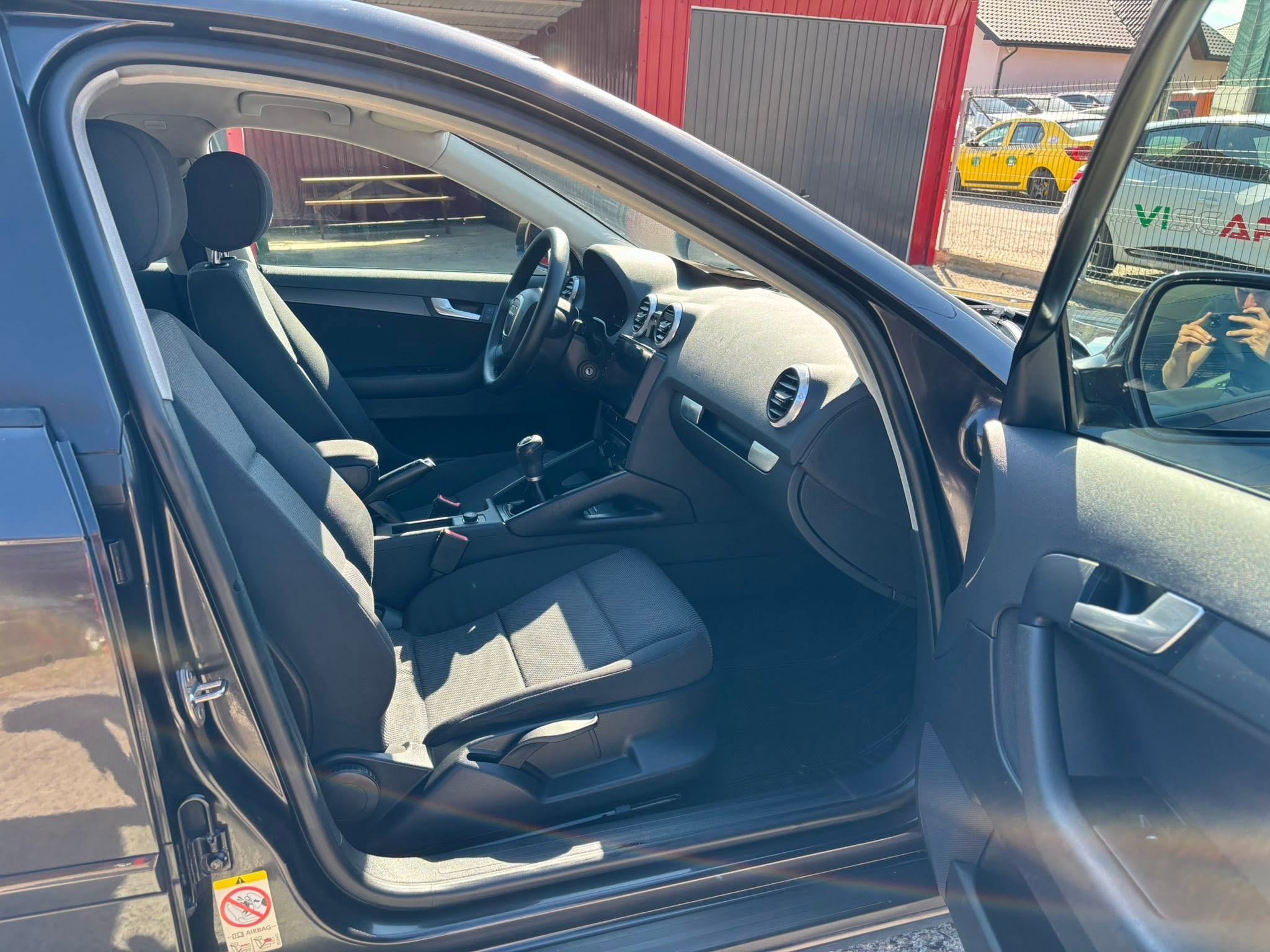 
								Audi A3 full									