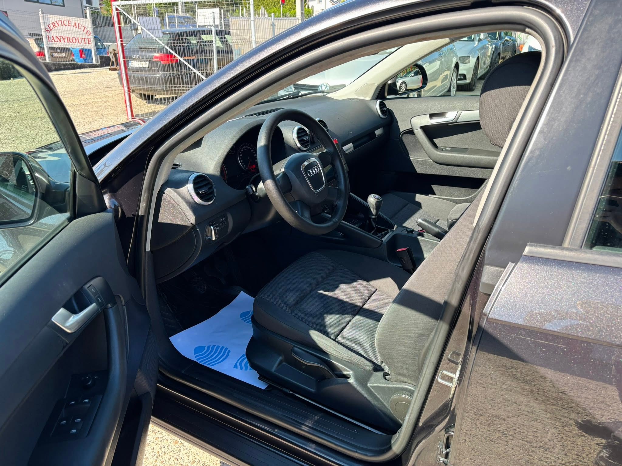 
								Audi A3 full									