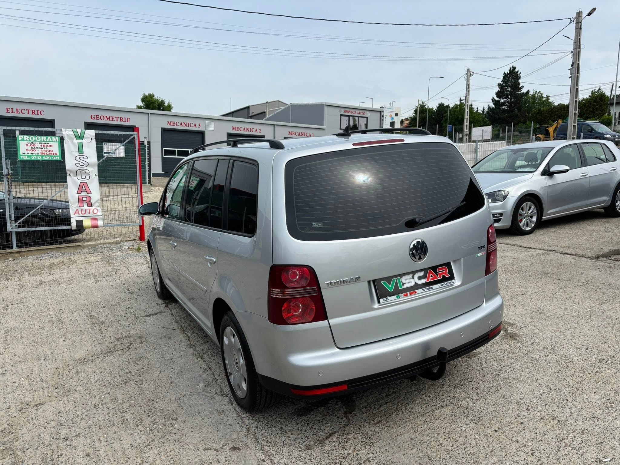 
								Volkswagen Touran full									