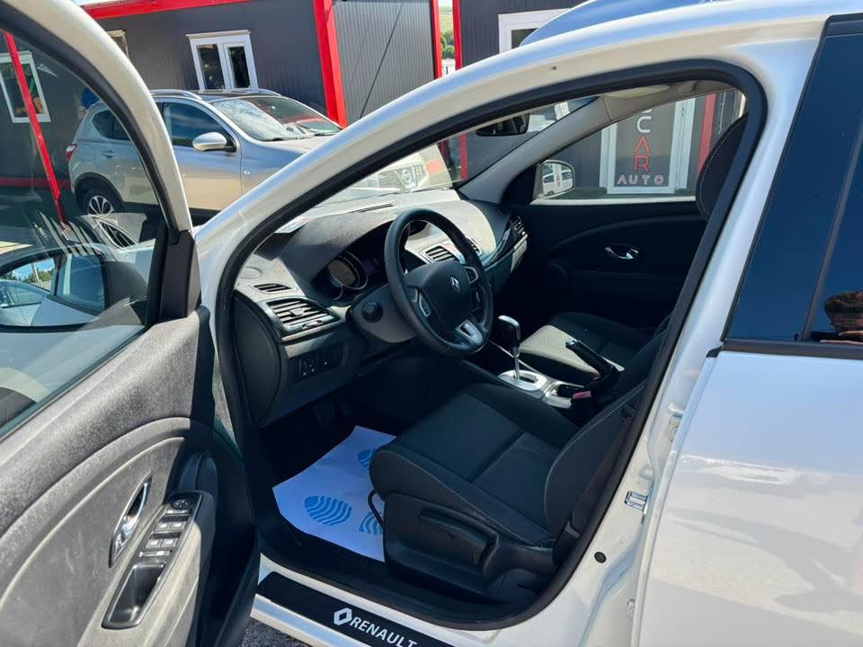 
								Renault Megane full									