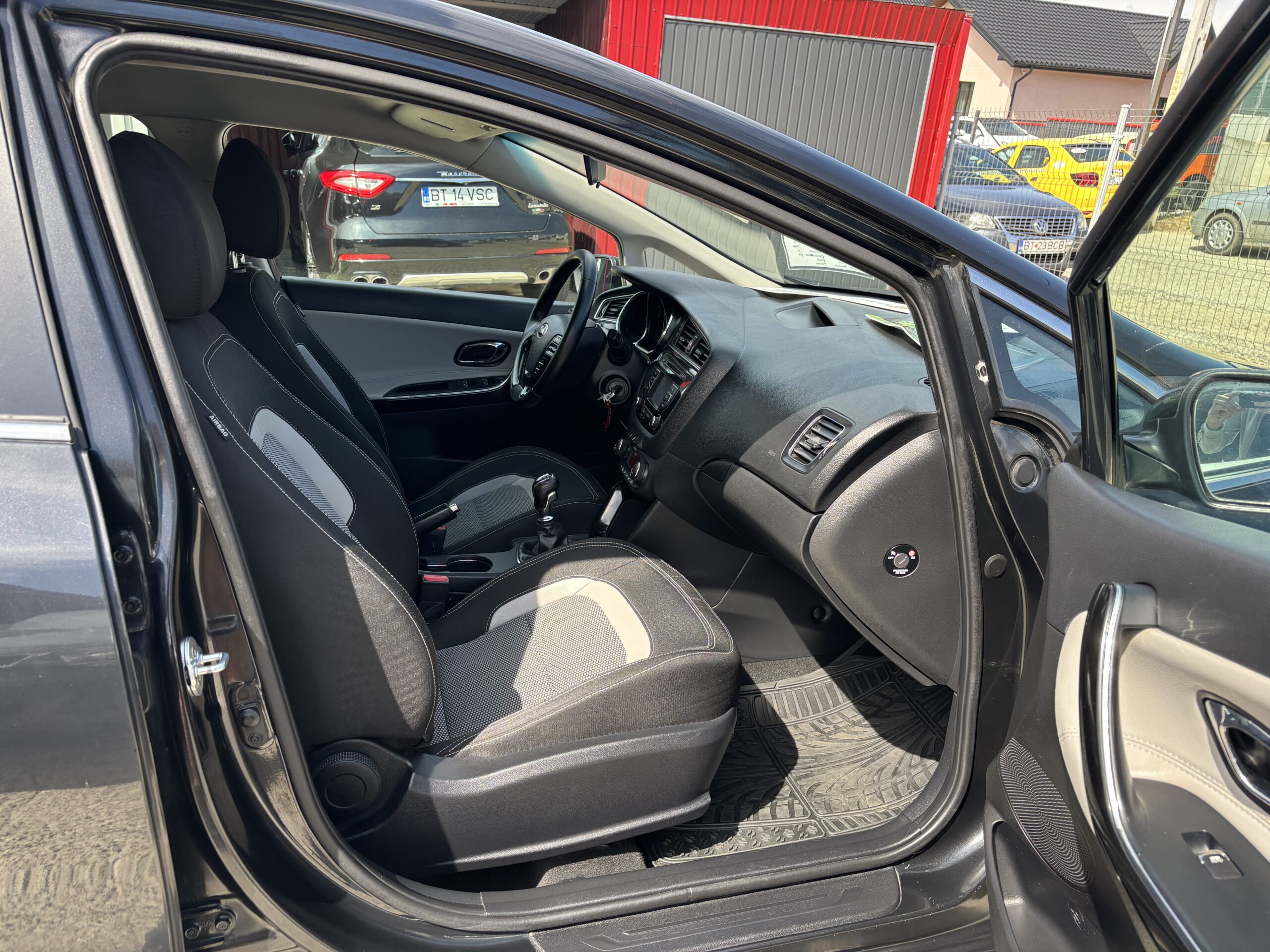 
								Kia Cee’d full									