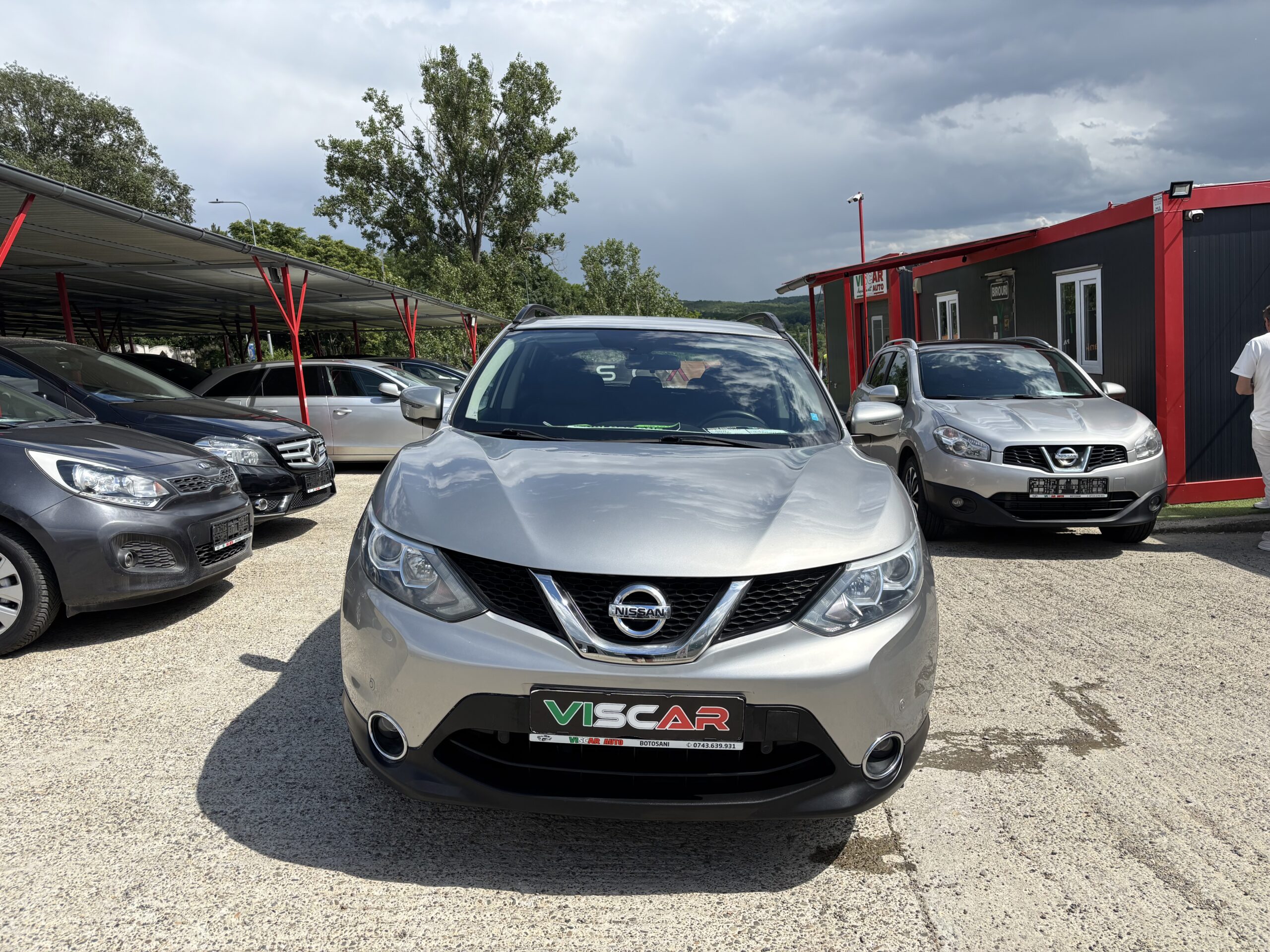 
								Nissan Qashqai full									