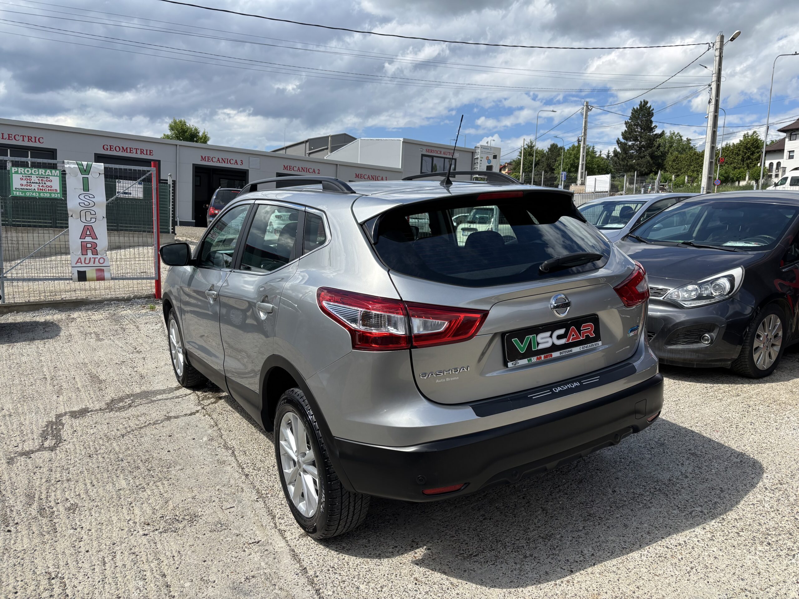 
								Nissan Qashqai full									