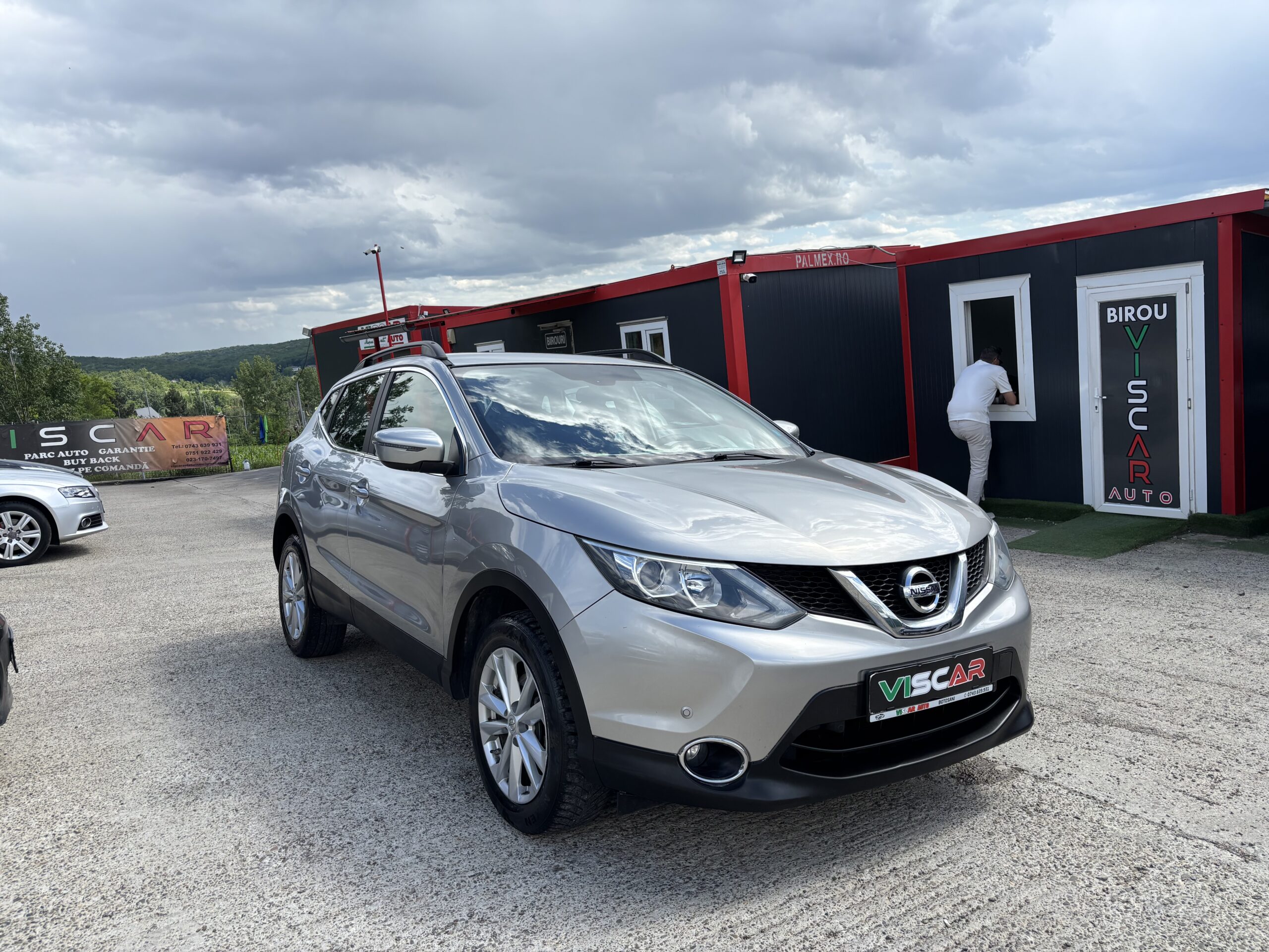 
								Nissan Qashqai full									