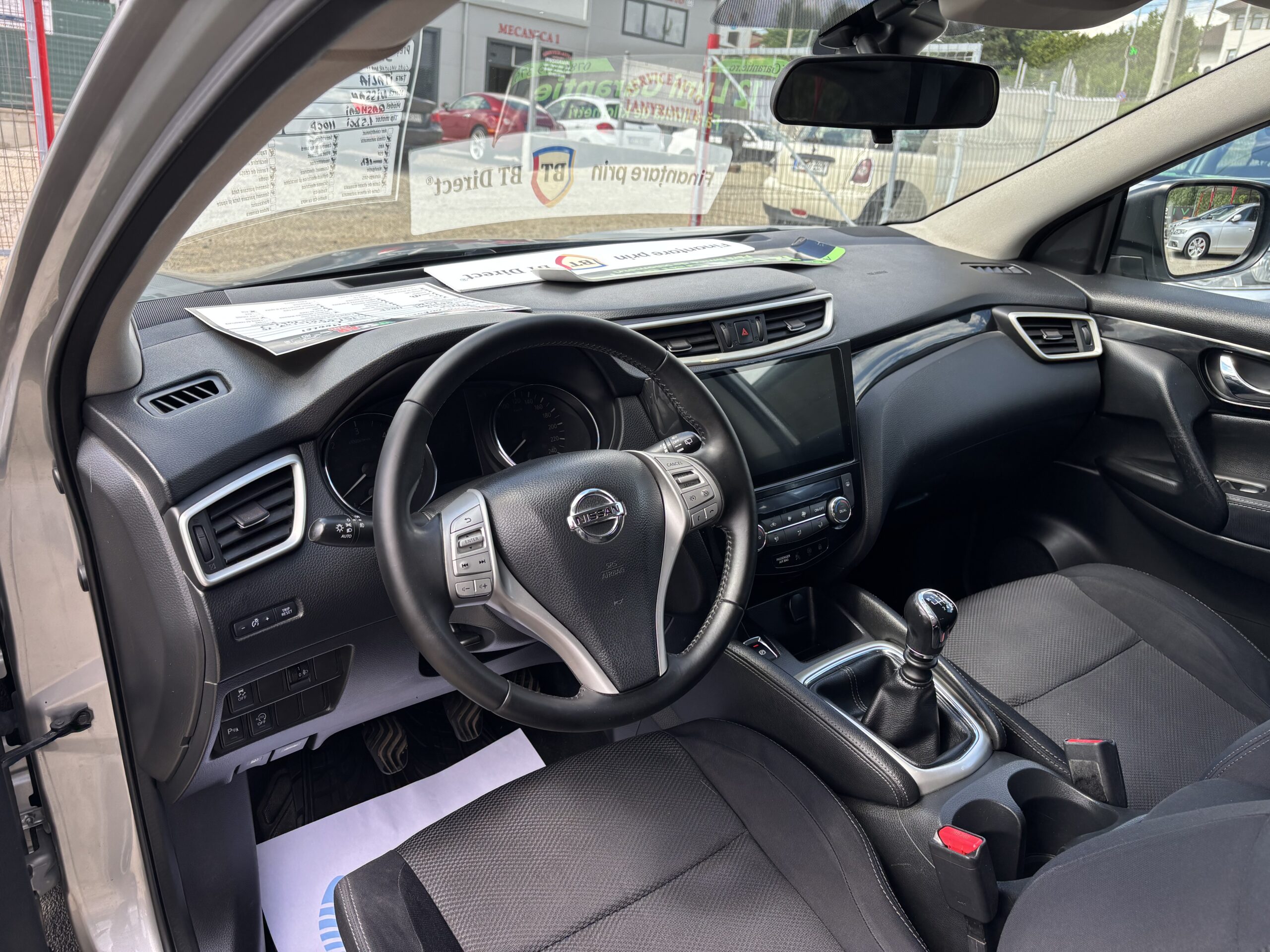 
								Nissan Qashqai full									