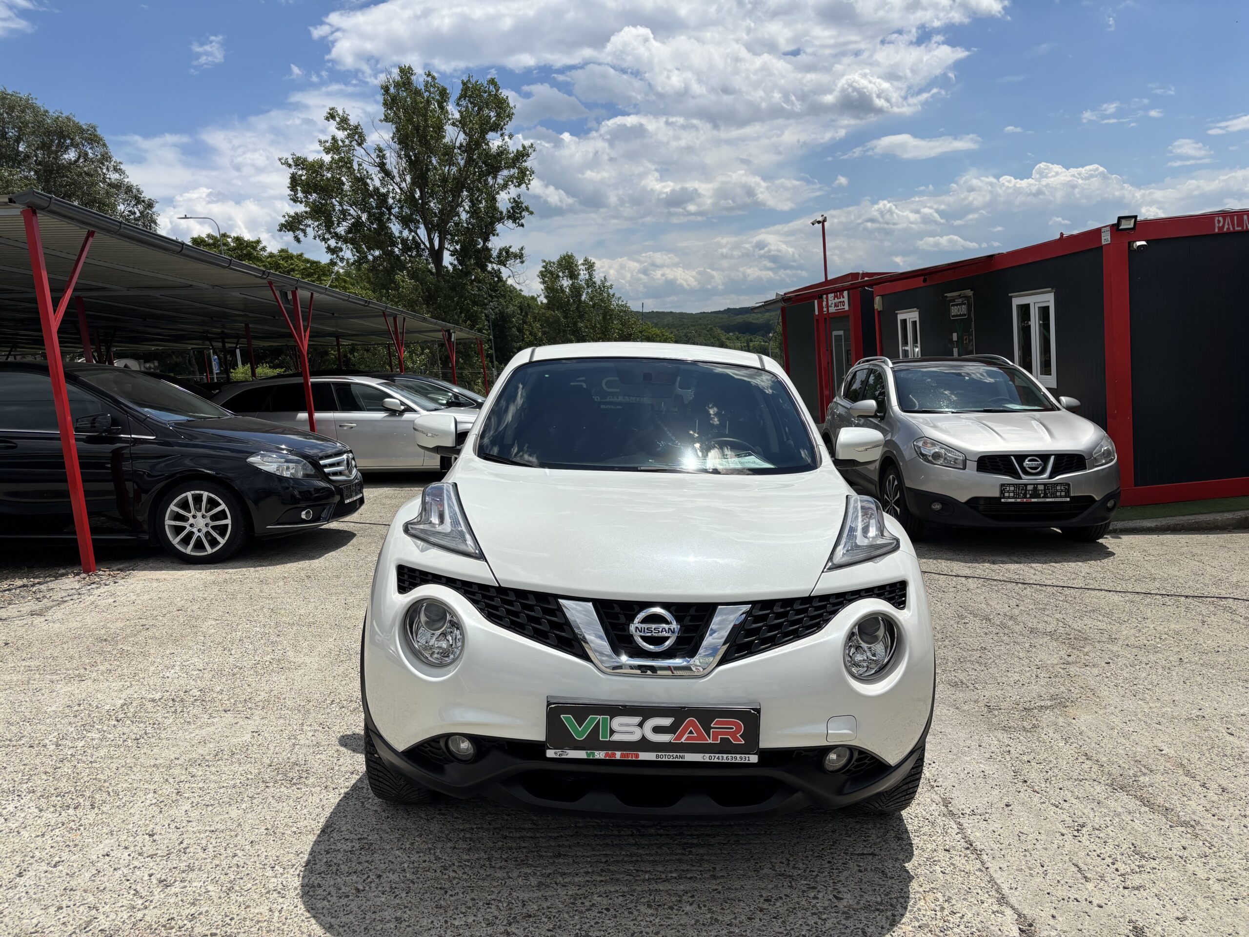
								Nissan Juke full									