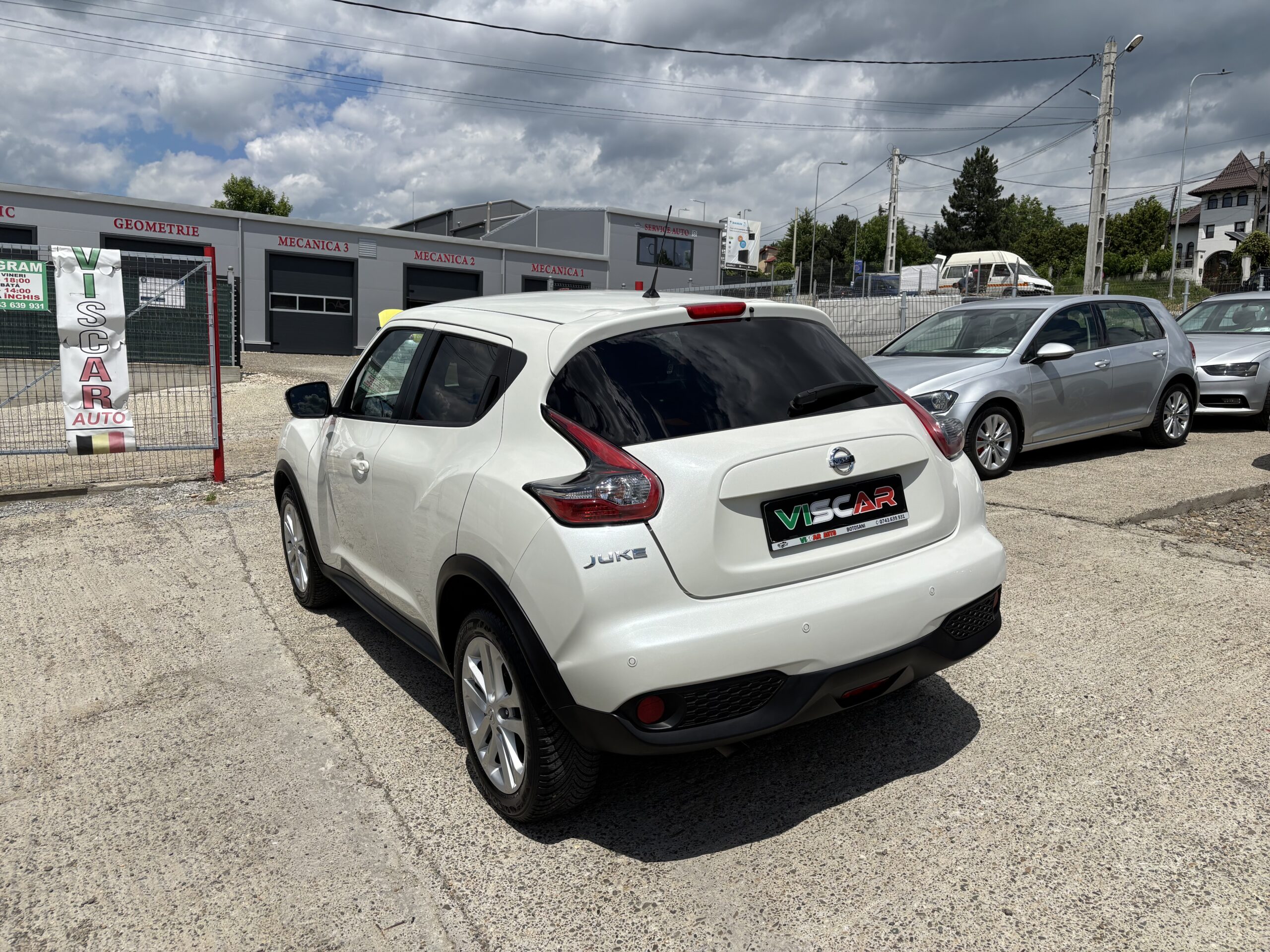 
								Nissan Juke full									