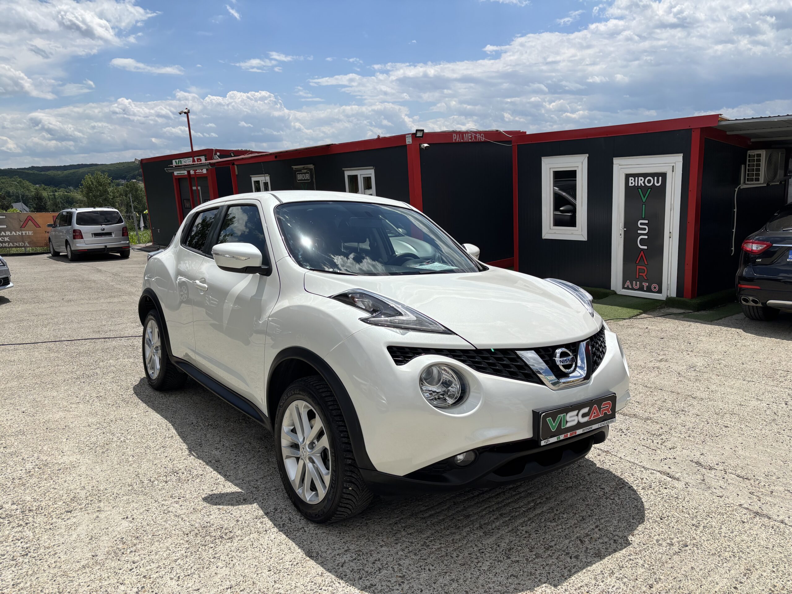 
								Nissan Juke full									