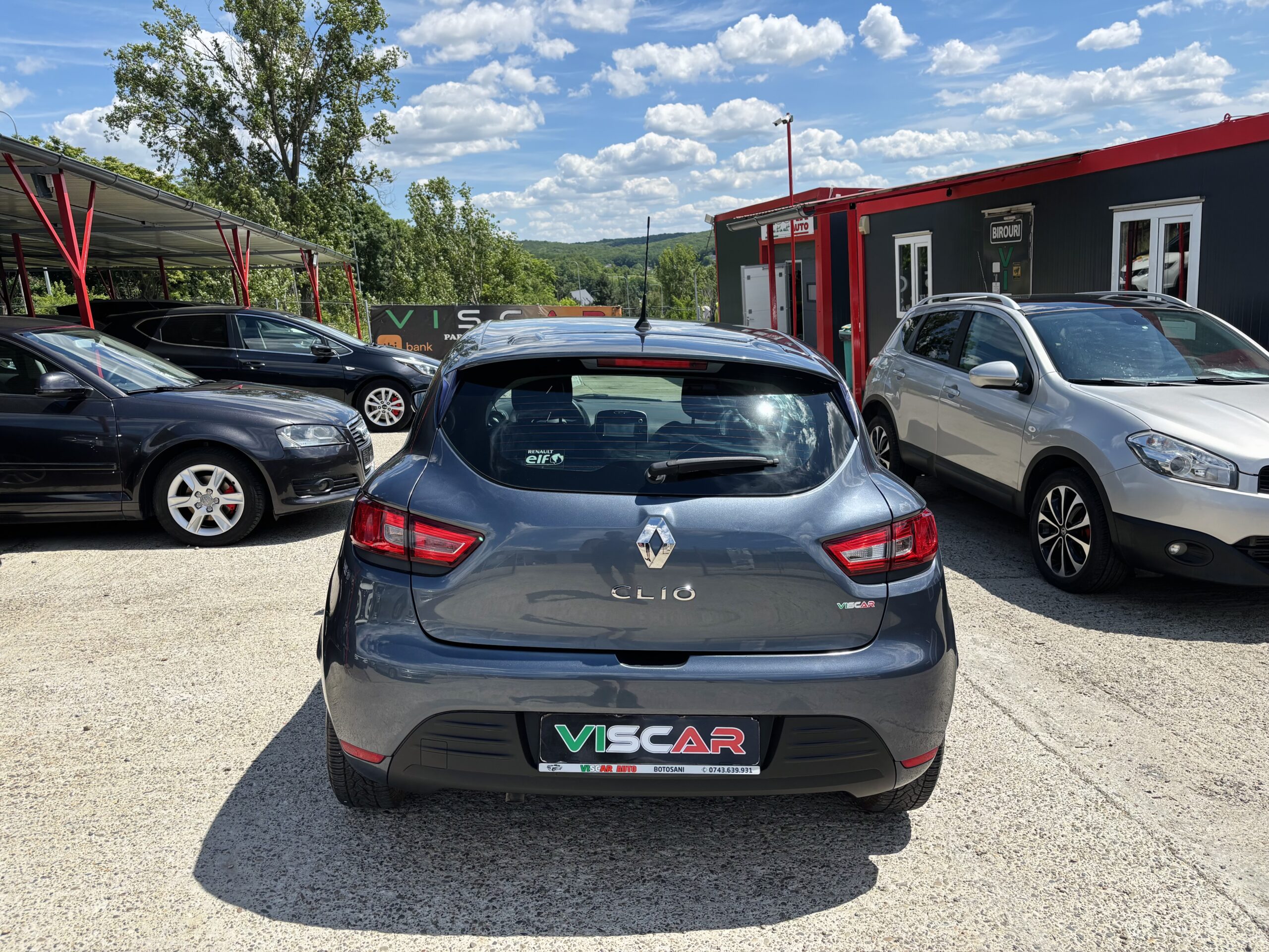 
								Renault Clio full									