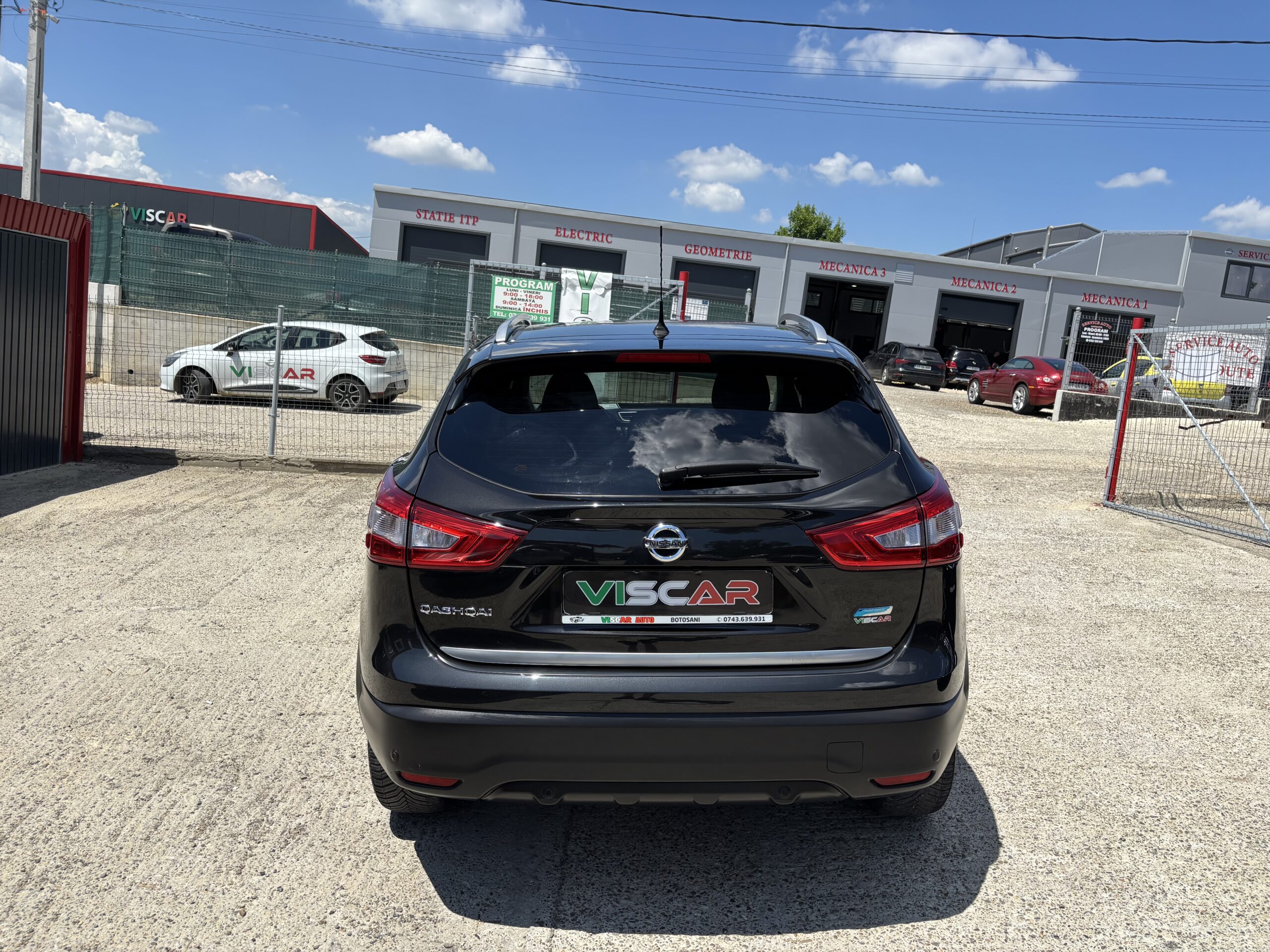
								Nissan Qashqai full									