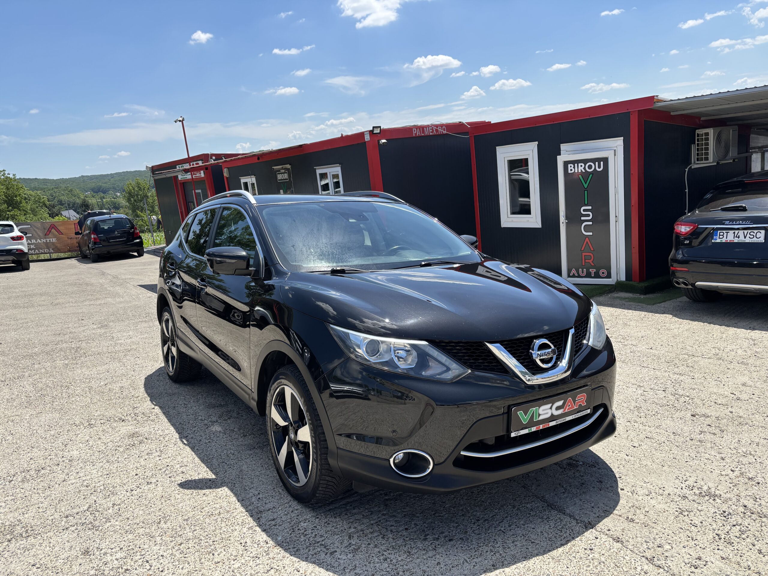 
								Nissan Qashqai full									