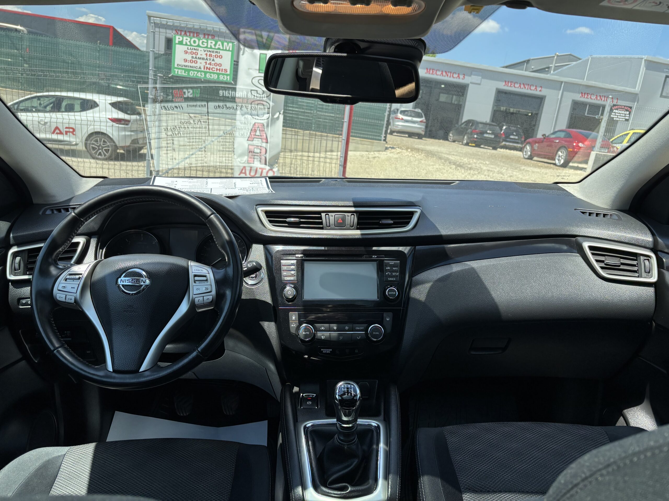 
								Nissan Qashqai full									