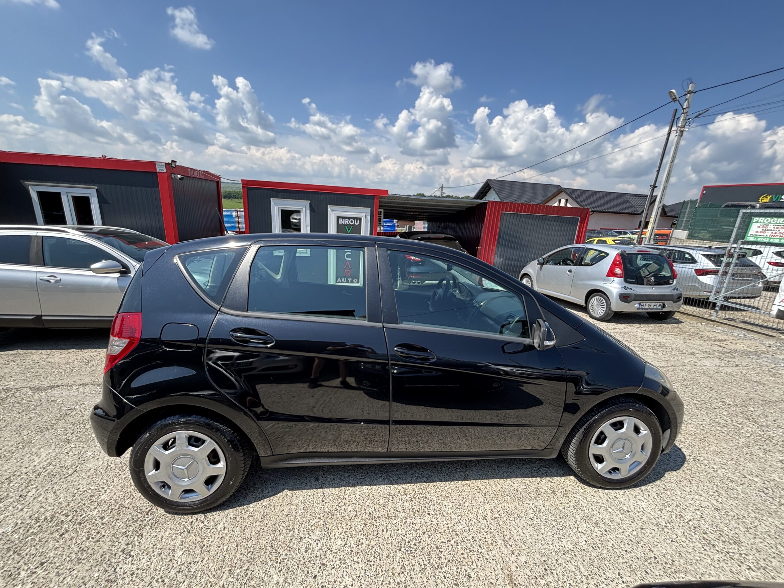 
								Mercedes-A180 full									