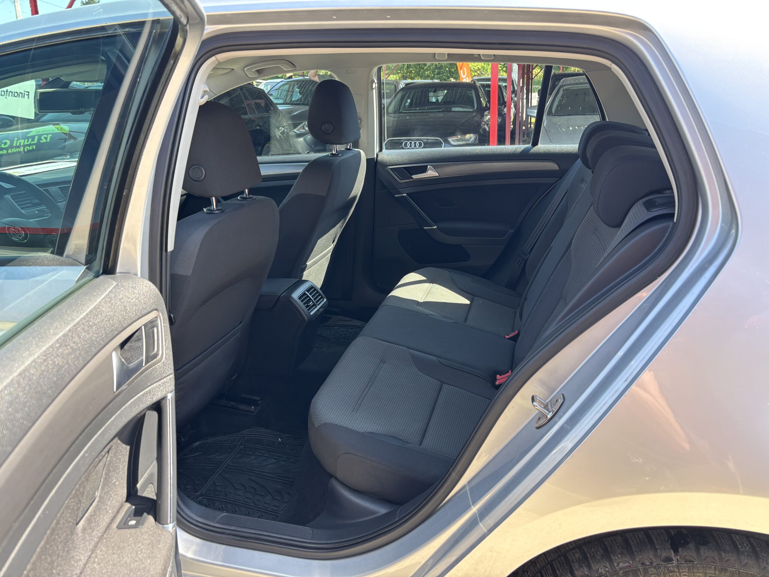 
								Volkswagen Golf 7 full									
