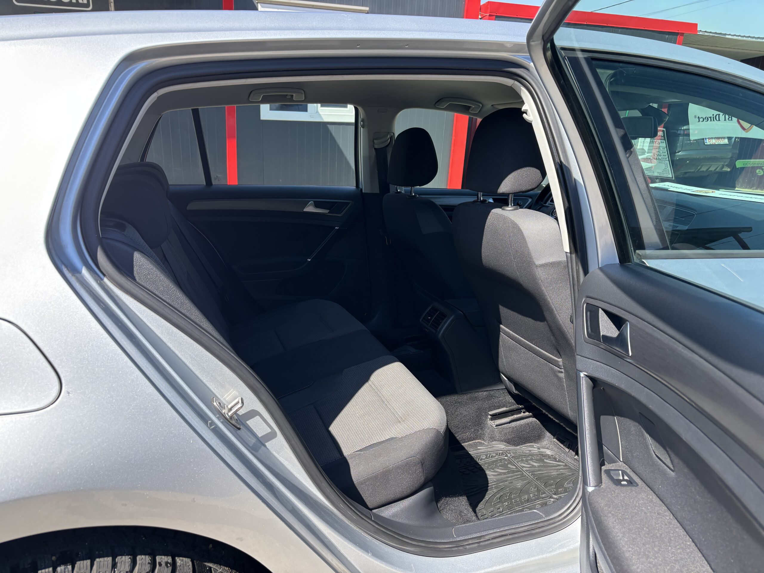 
								Volkswagen Golf 7 full									