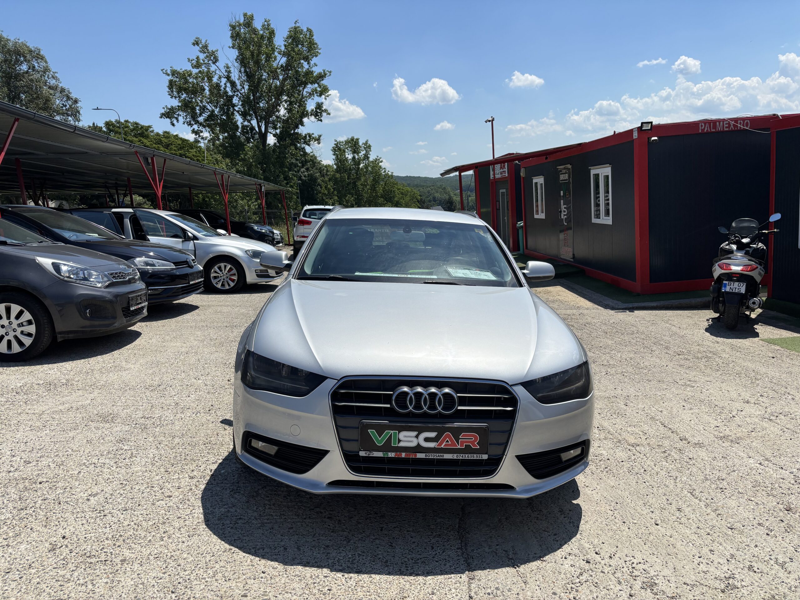 
								Audi A4 full									