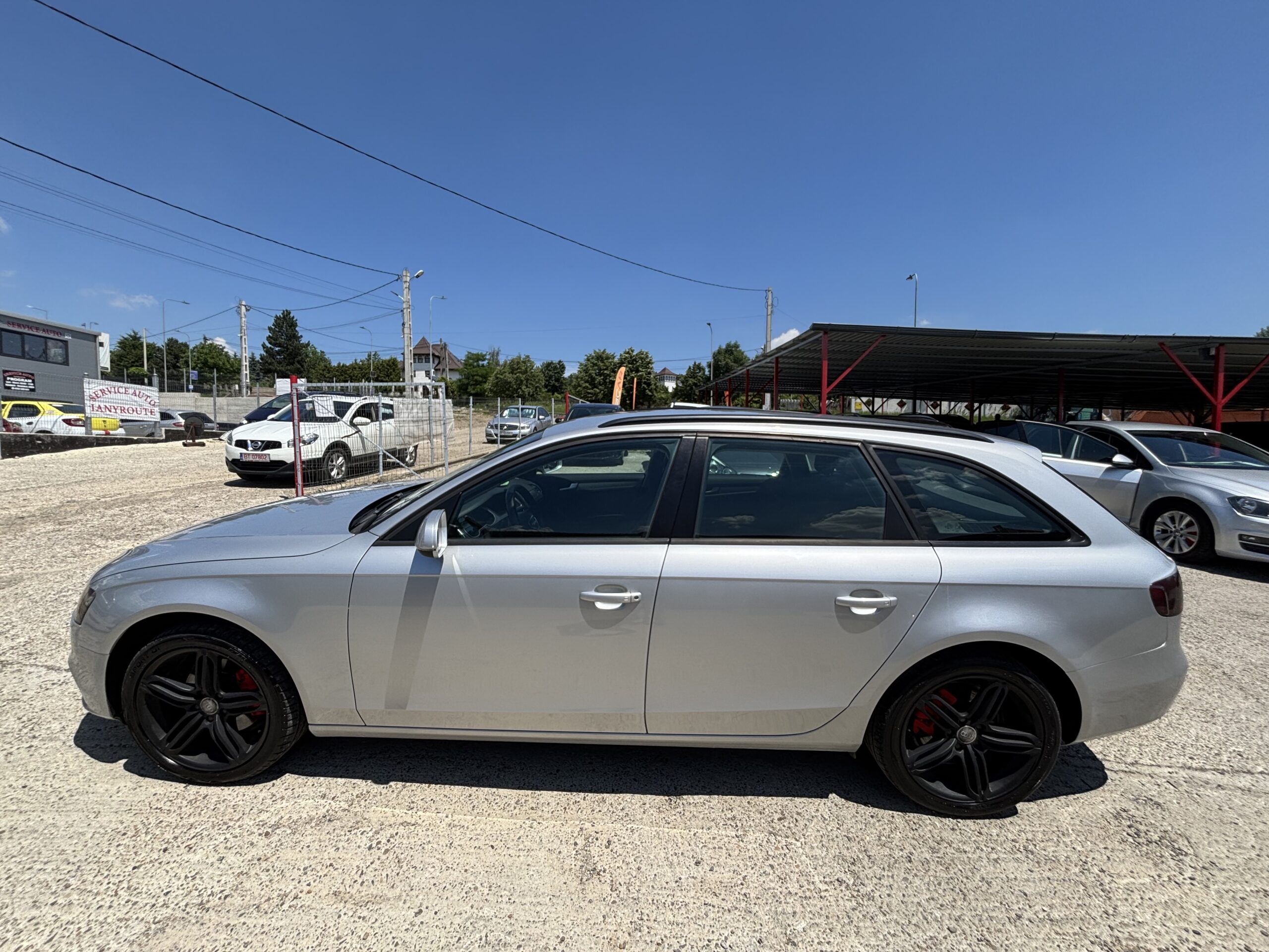 
								Audi A4 full									