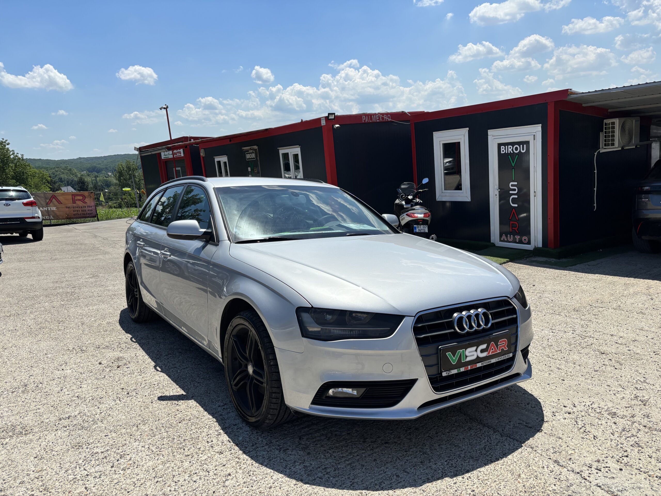 
								Audi A4 full									