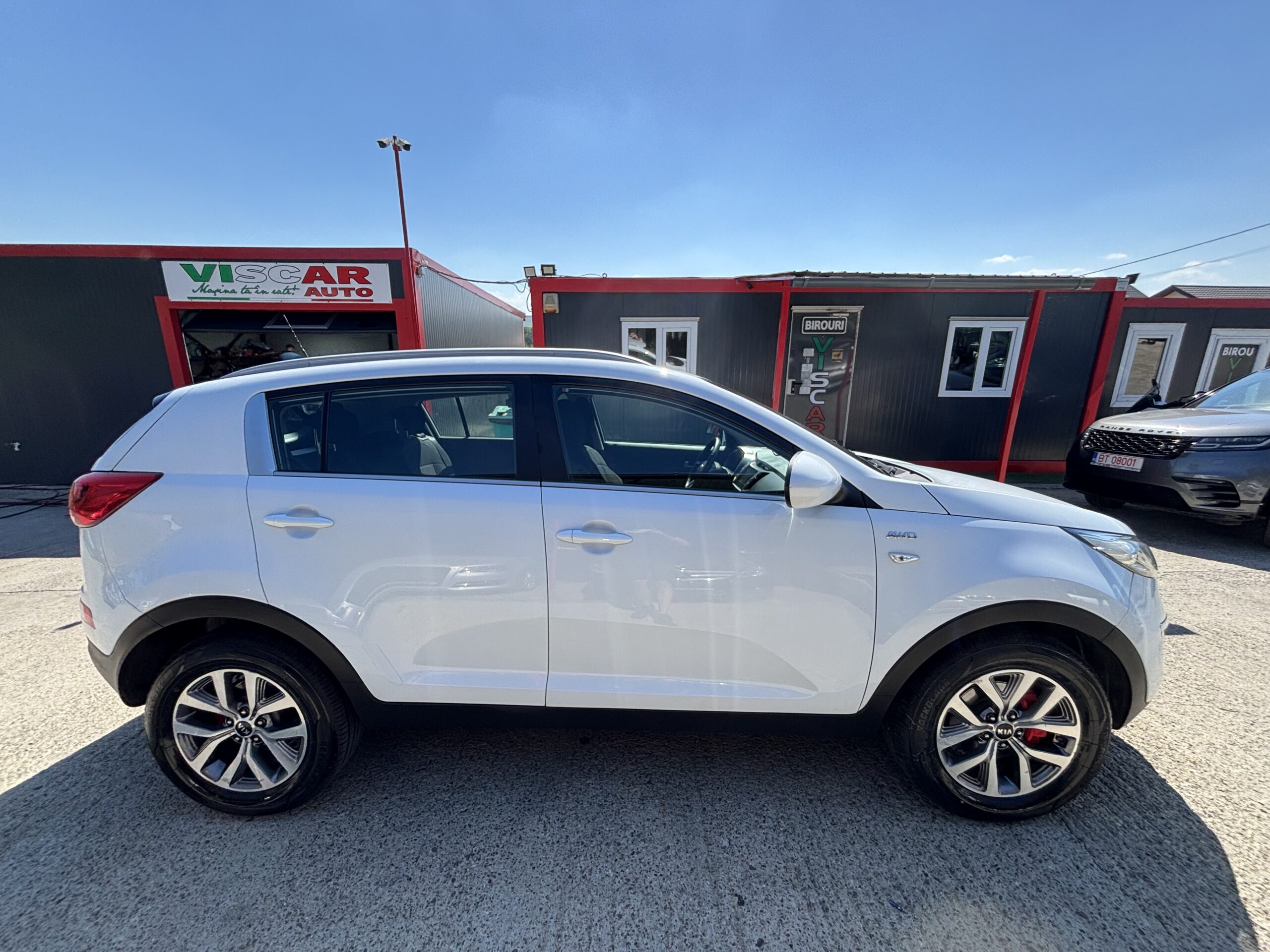 
								Kia Sportage full									