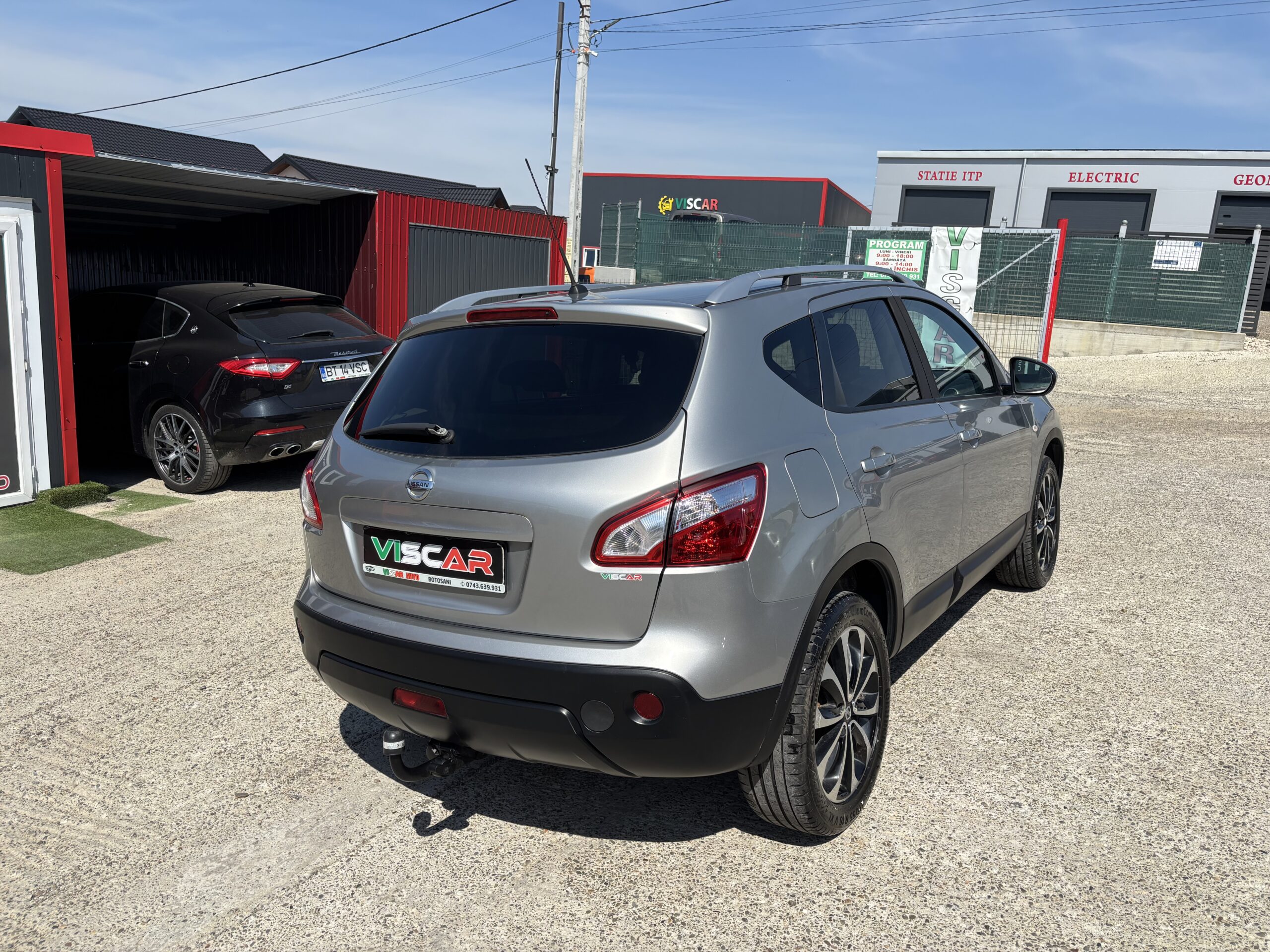 
								Nissan Qashqai full									
