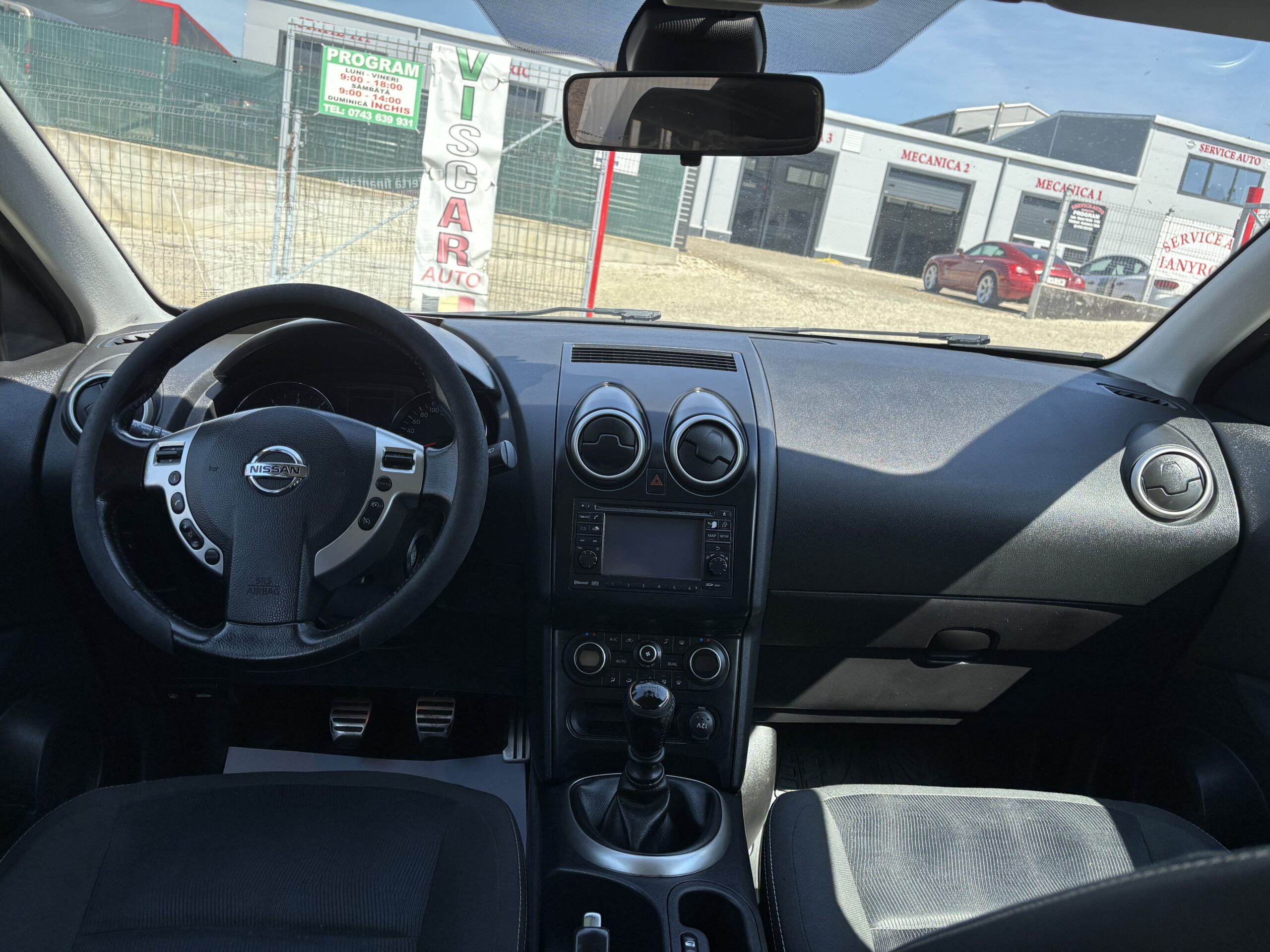 
								Nissan Qashqai full									