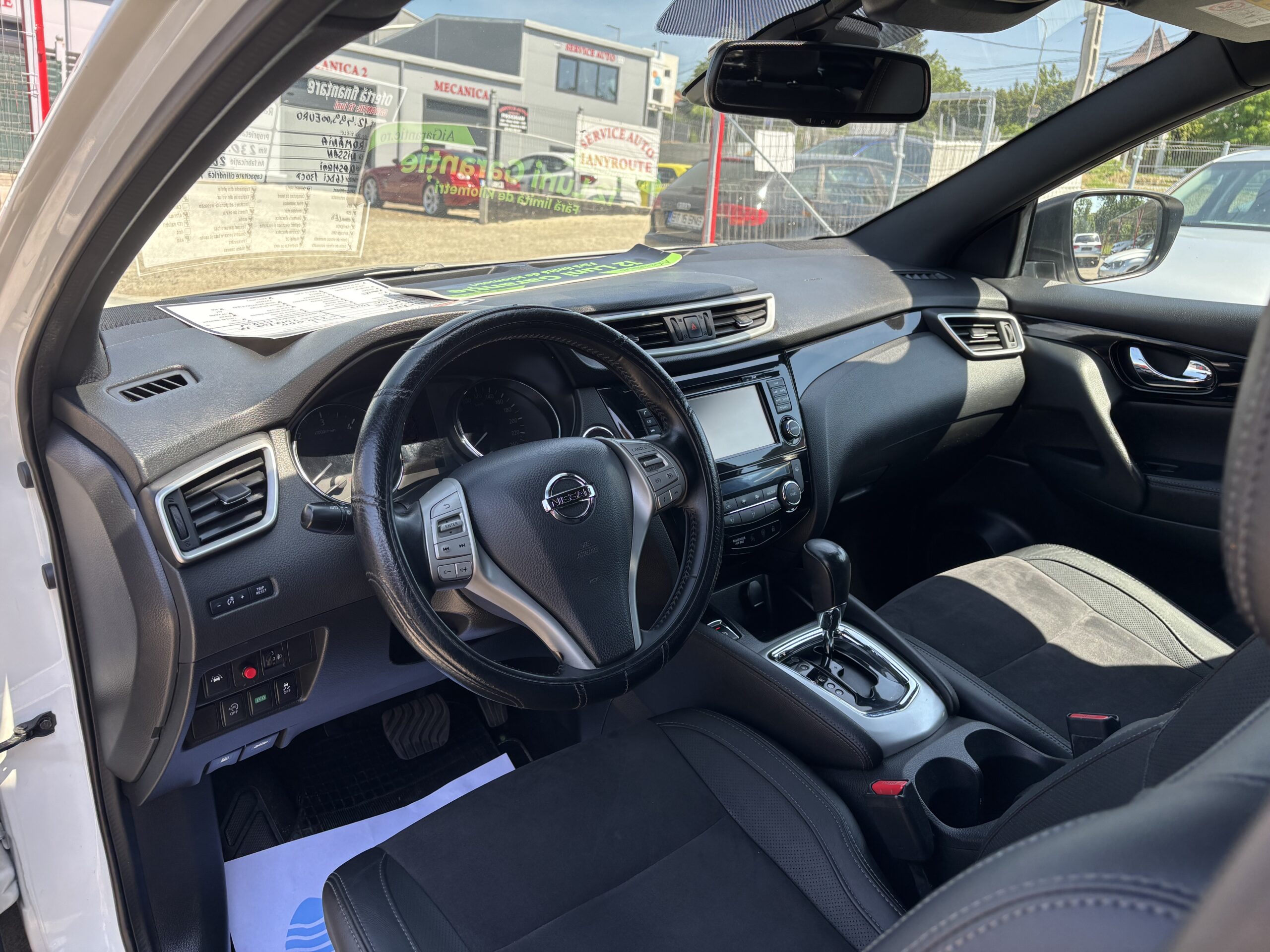 
								Nissan Qashqai full									