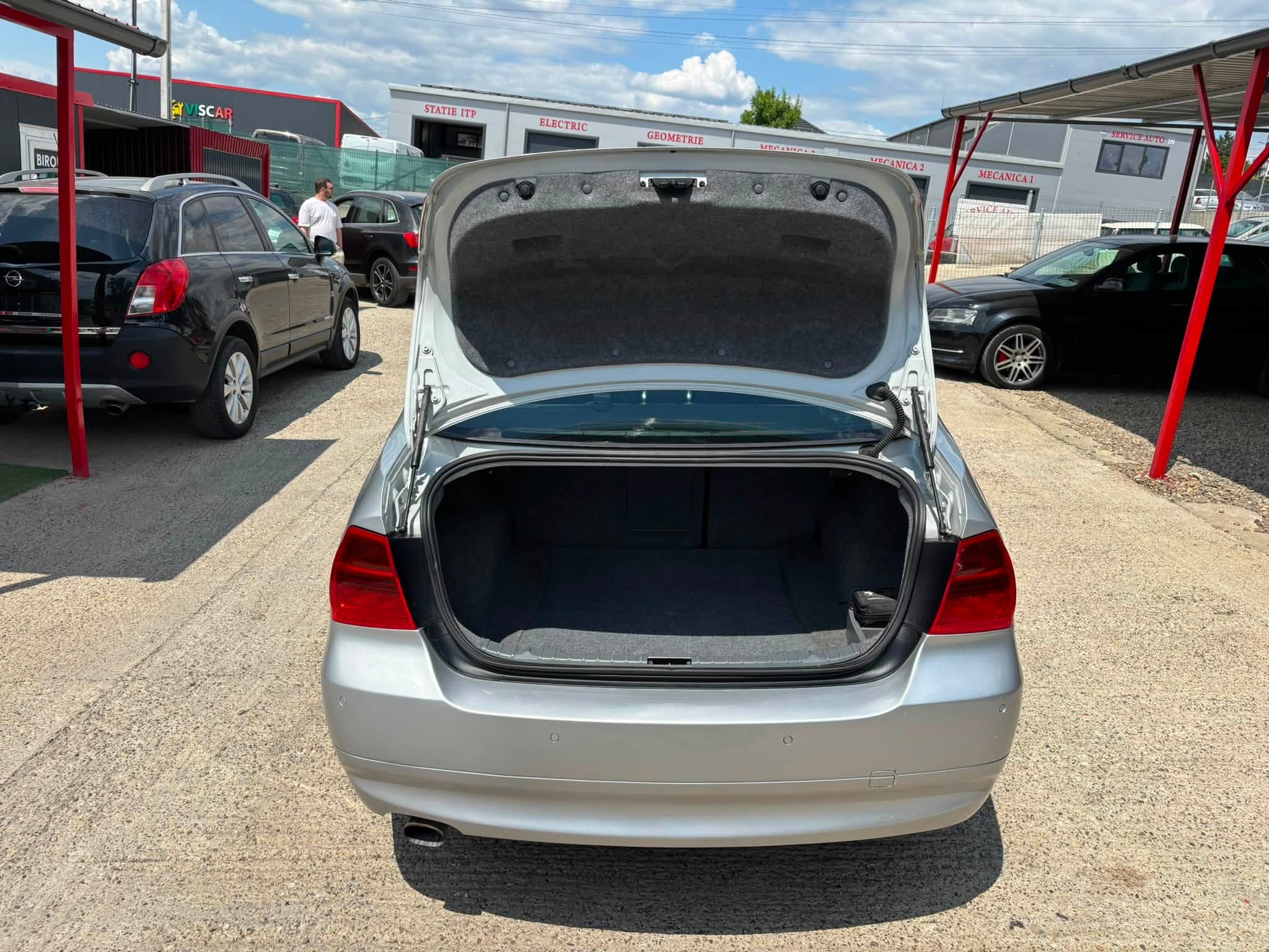 
								BMW 320D full									